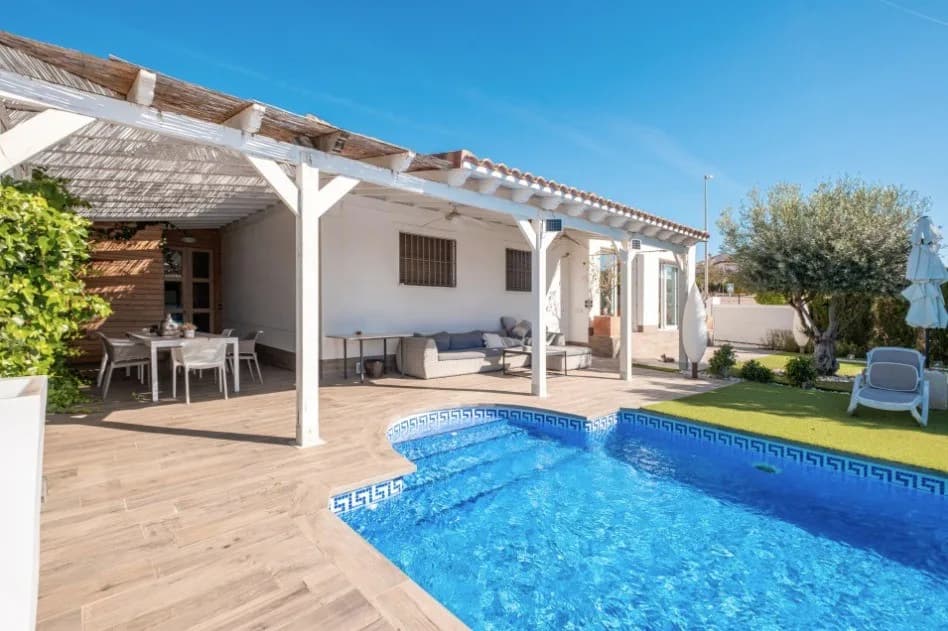 Independent Villa In San Fulgencio - Image 6