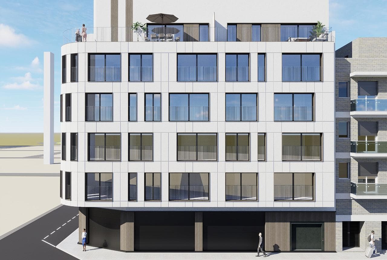 New Development Apartment By The Beach - Image 3
