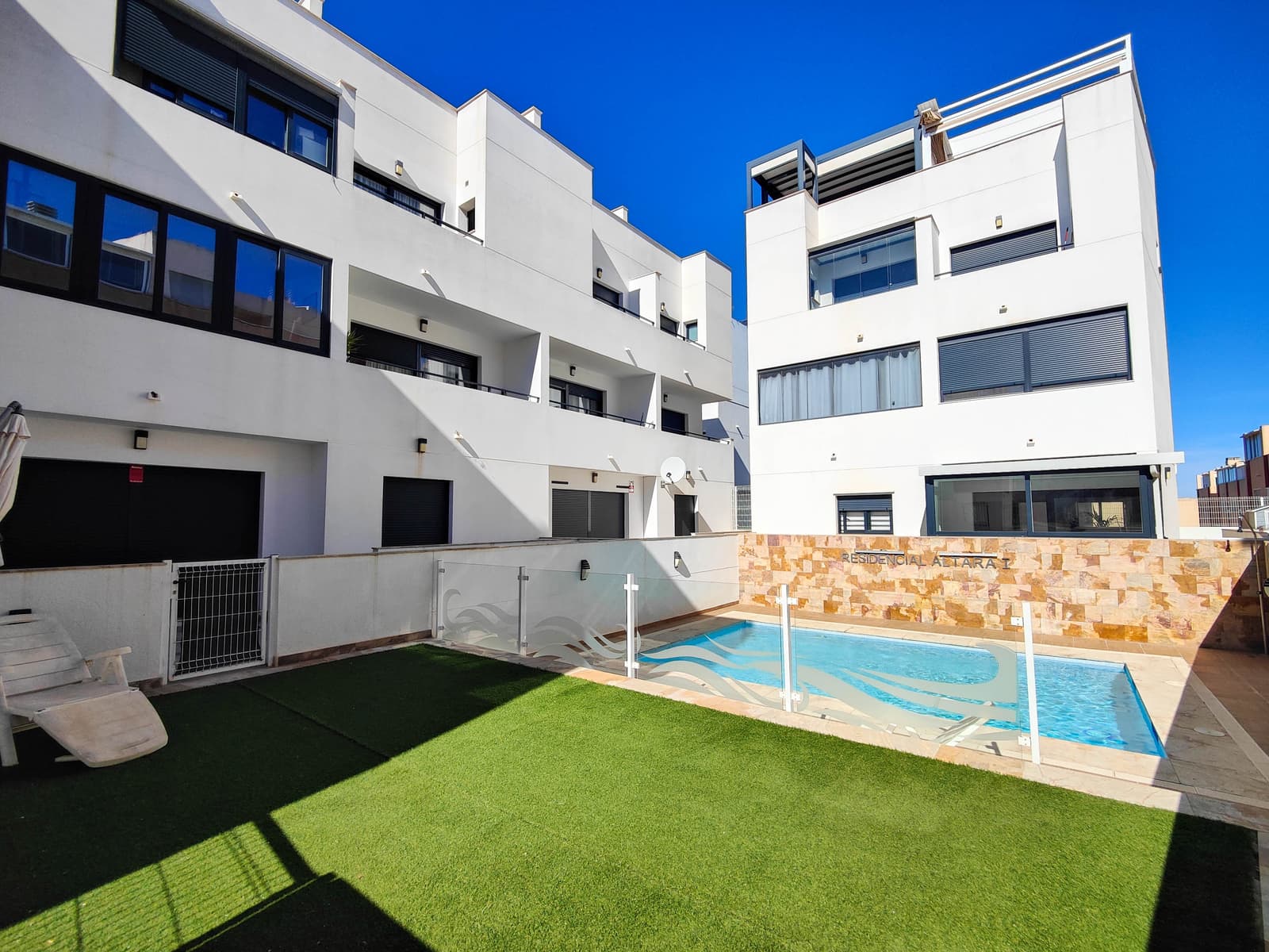 Luxery Apartment In Guardamar - Image 2