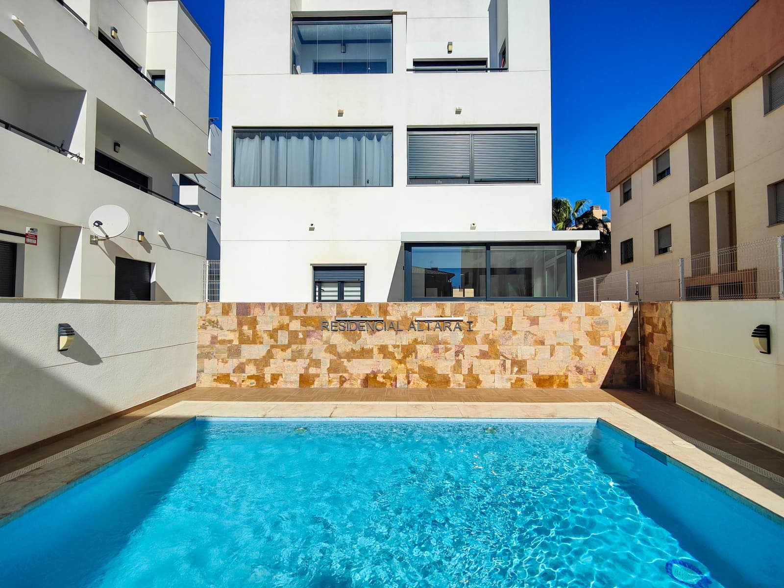 Luxery Apartment In Guardamar - Image 4