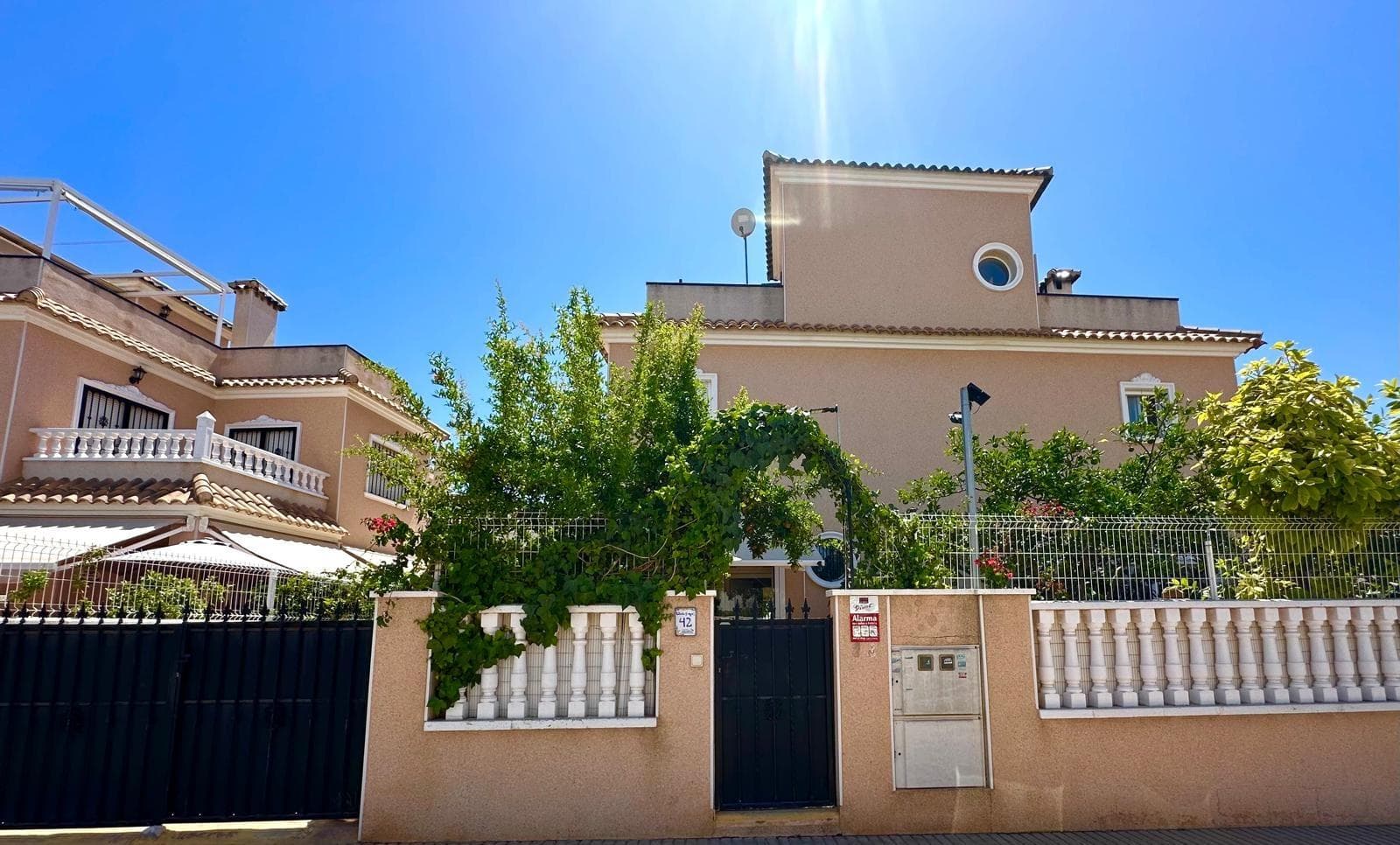 Detached Villa Orihuela Costa - Image 4