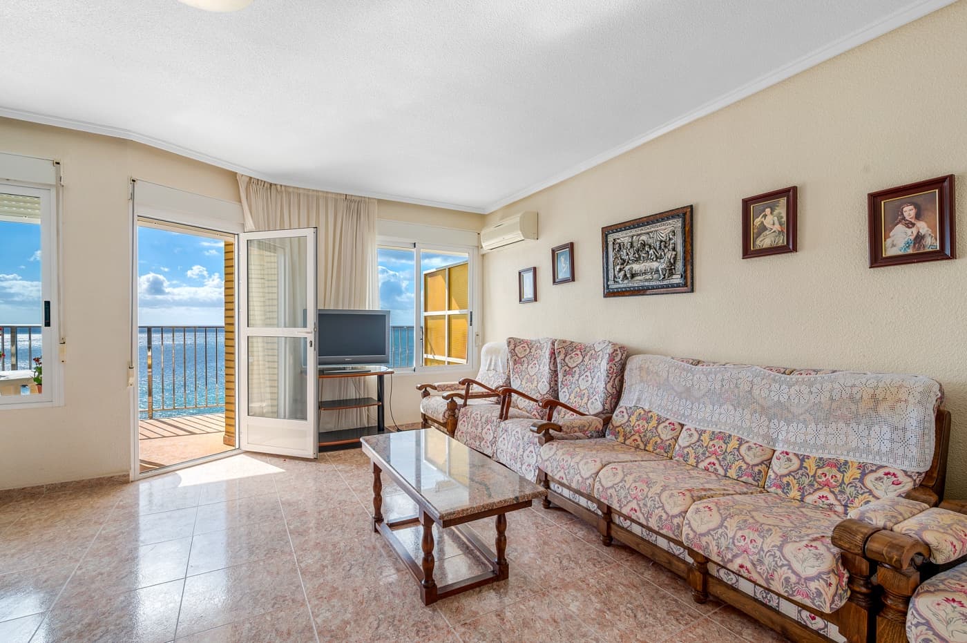 Apartment In Torrevieja - Image 3