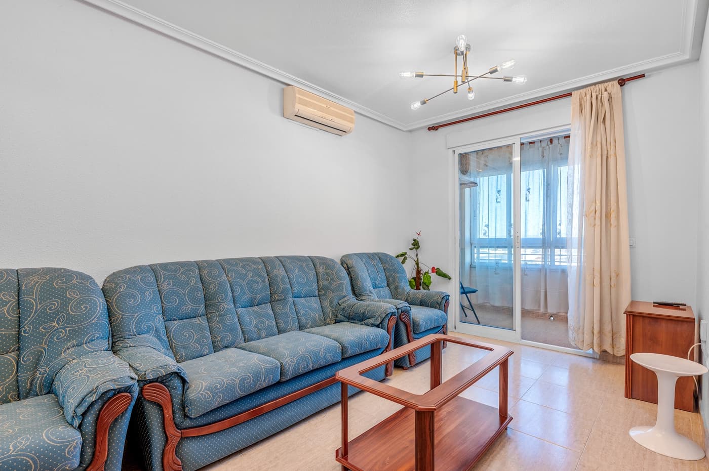Apartment In Torrevieja - Image 4
