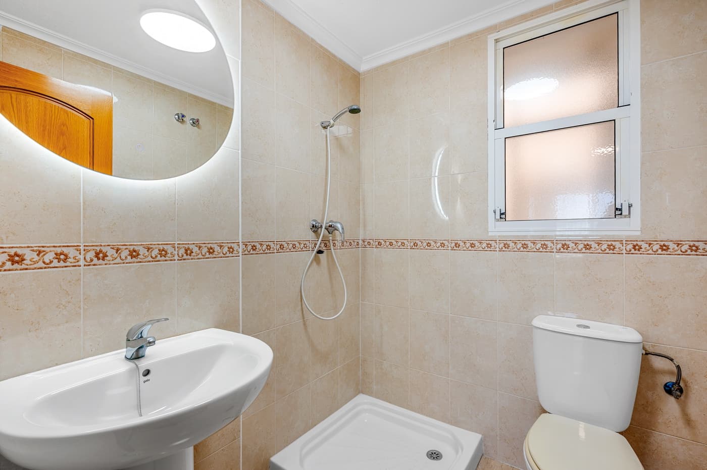 Apartment In Torrevieja - Image 9