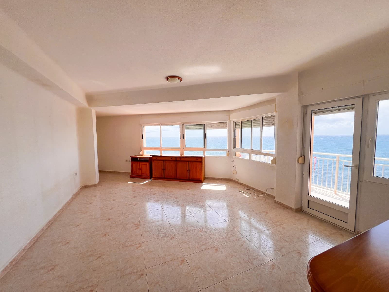 Apartment In Torrevieja - Image 4