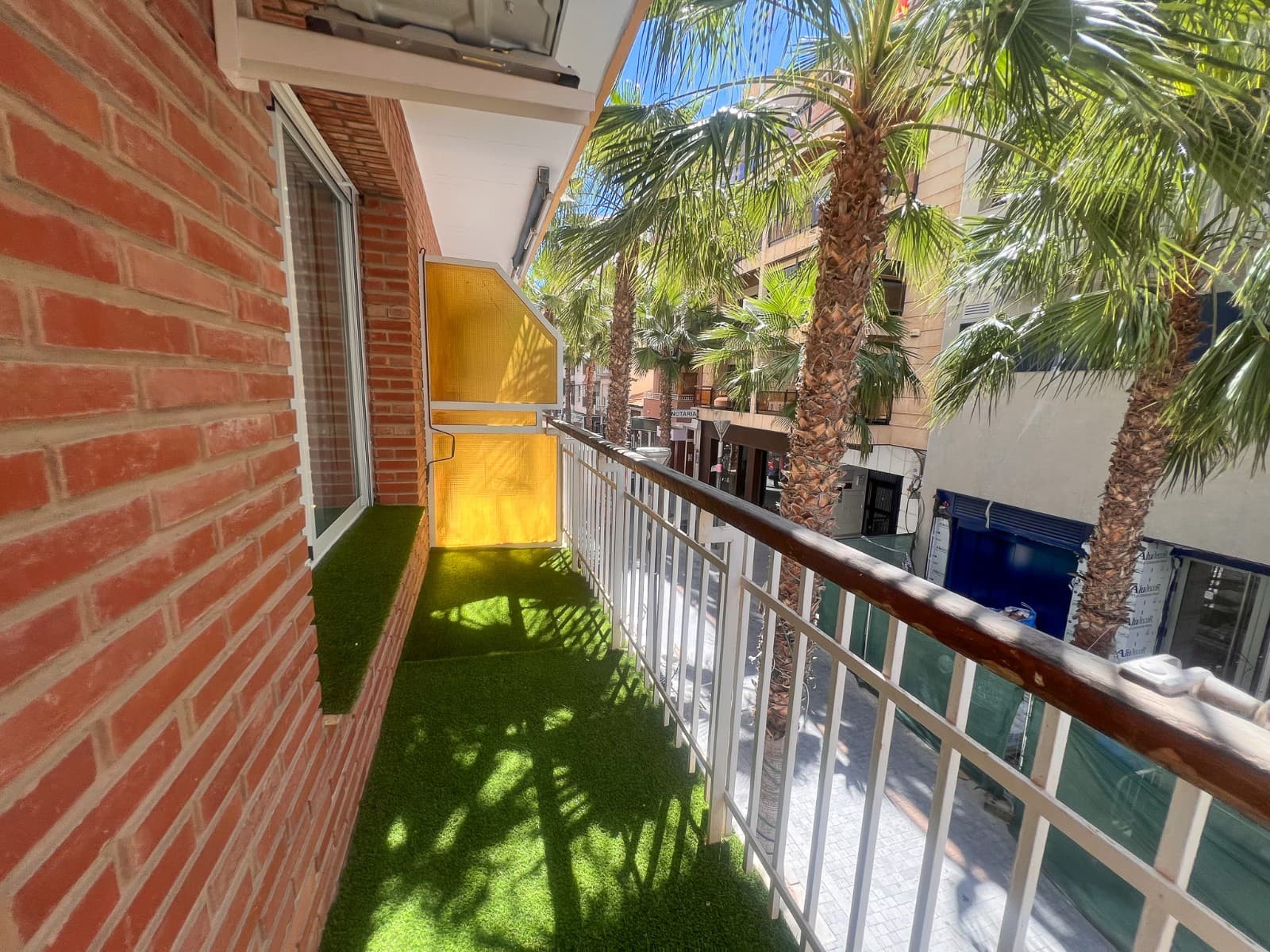 Apartment In Torrevieja - Image 8