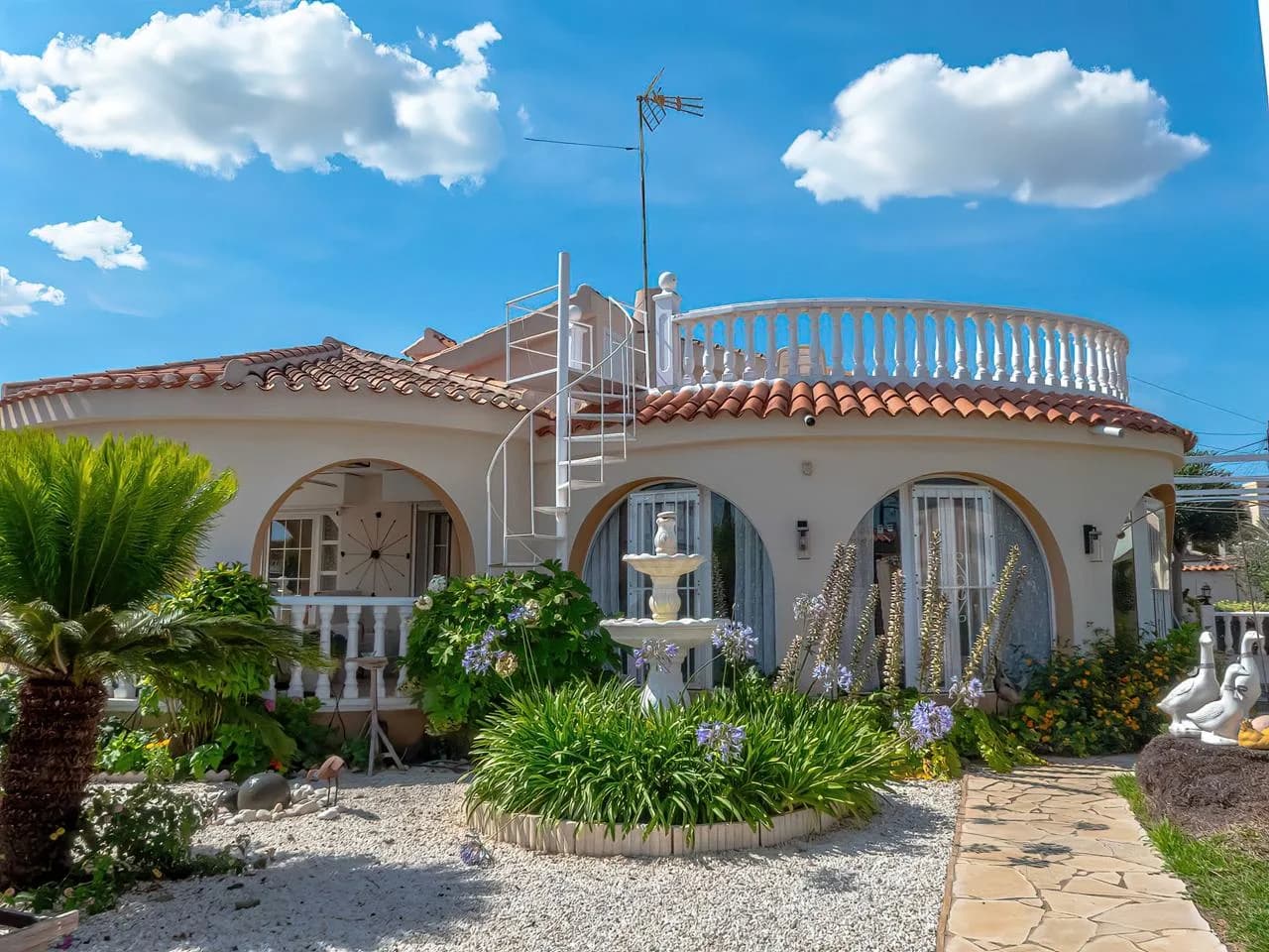 Villa De Lujo En Los Ángeles, Torrevieja | Inversión Usufructo Vitalicio
