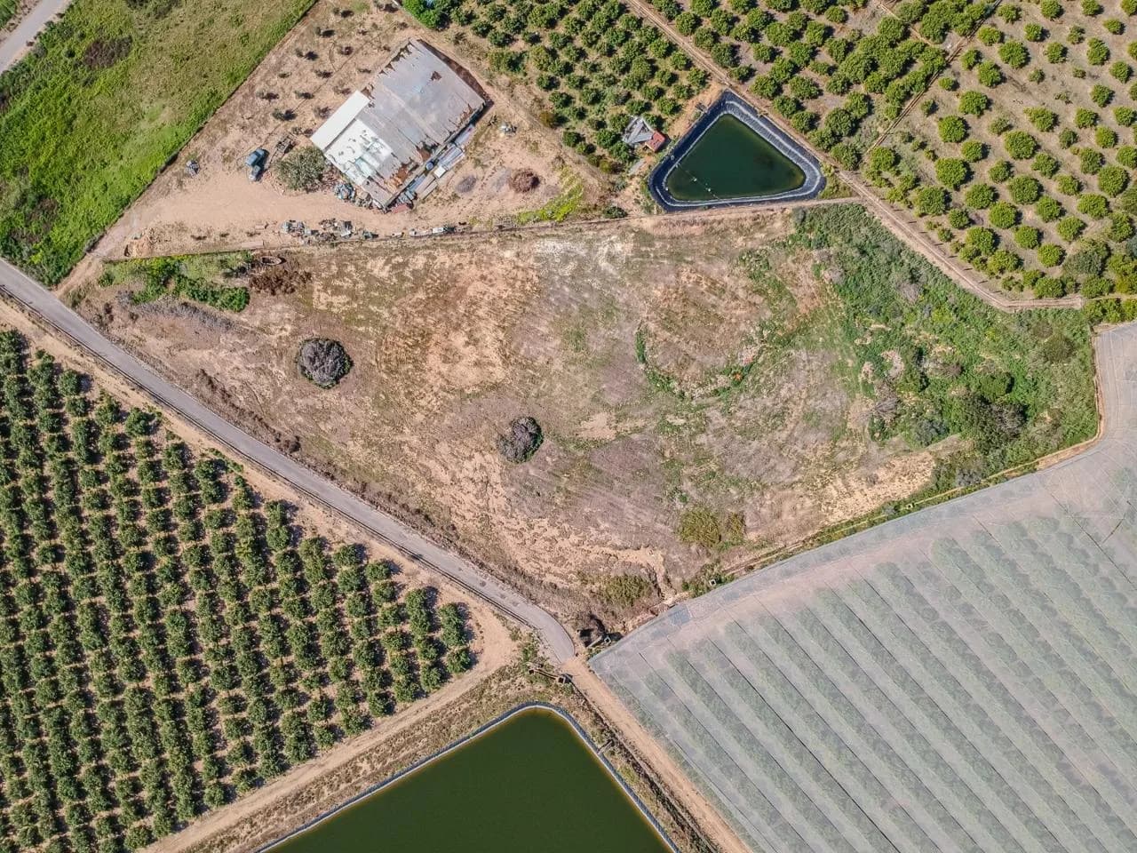 Terreno Rústico Urbanizable Con Proyecto De Vivienda En Los Pérez – Los Montesinos