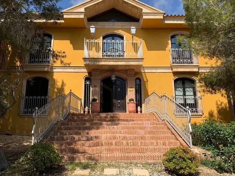Independent Villa In Rojales - Image 2