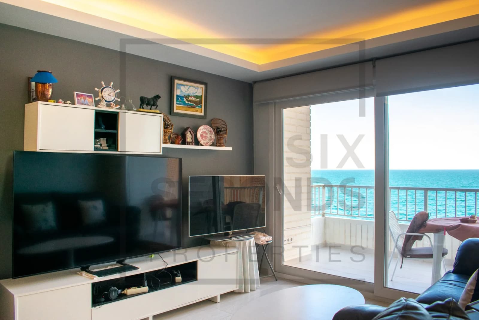 Apartment de 3 dormitorios en venta en Torrevieja, Alicante - Image 4
