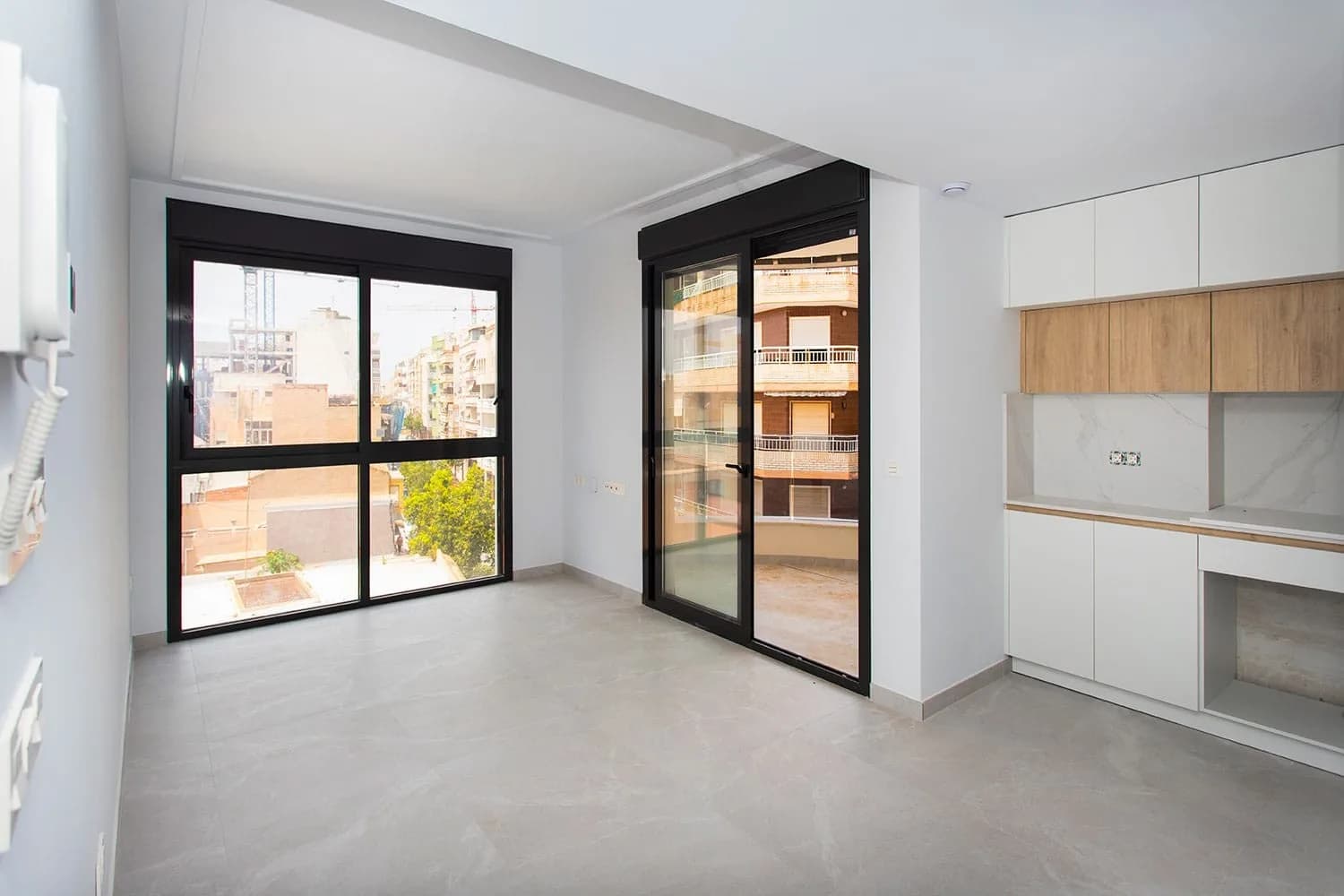 Apartment de 2 dormitorios en venta en Torrevieja, Alicante