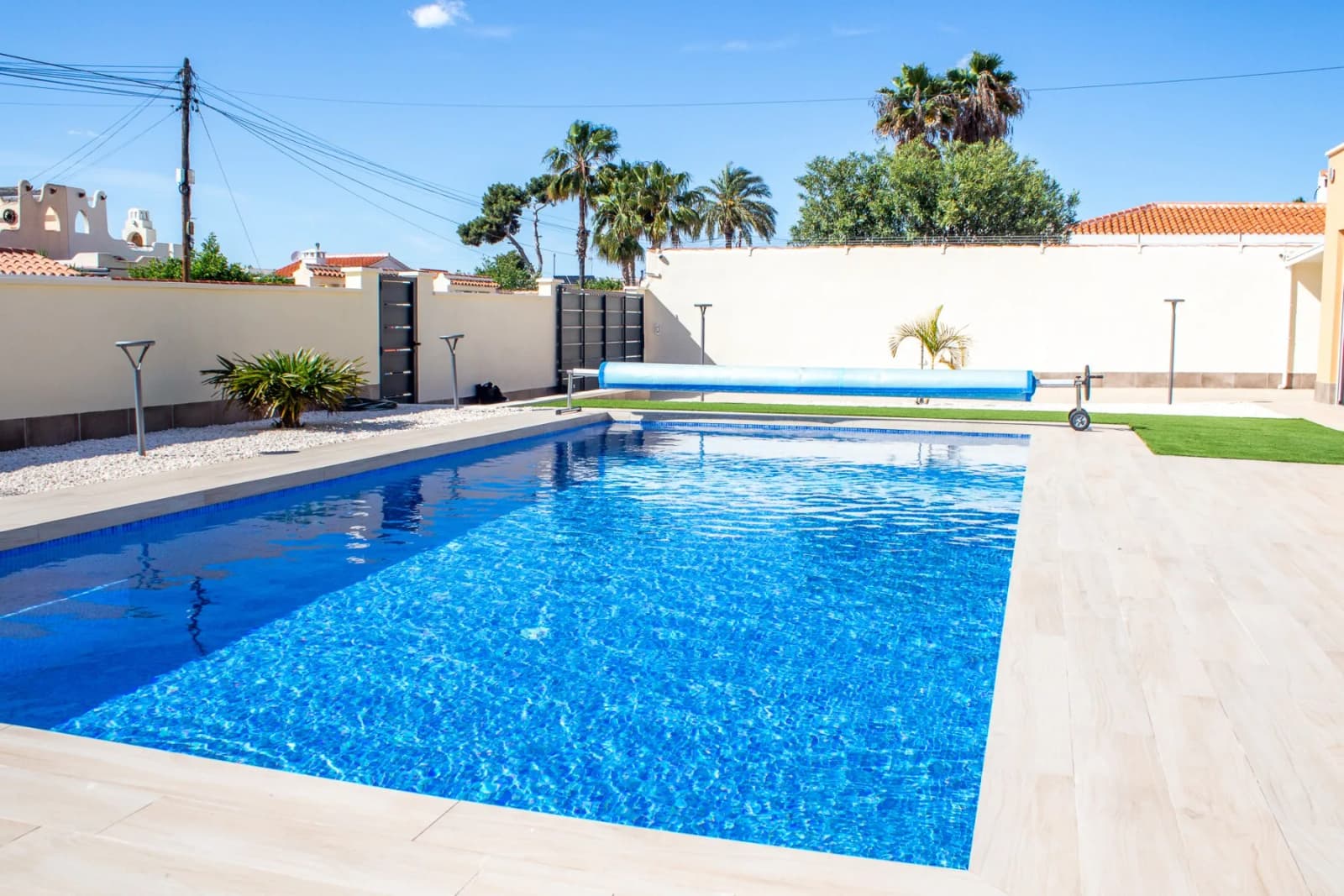 Semi-detached Villa In Torrevieja - Image 5