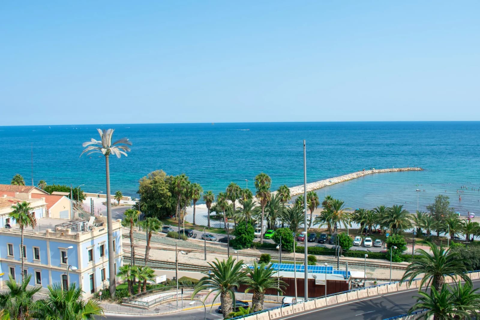 Villa de 2 dormitorios en venta en Alicante - Image 7