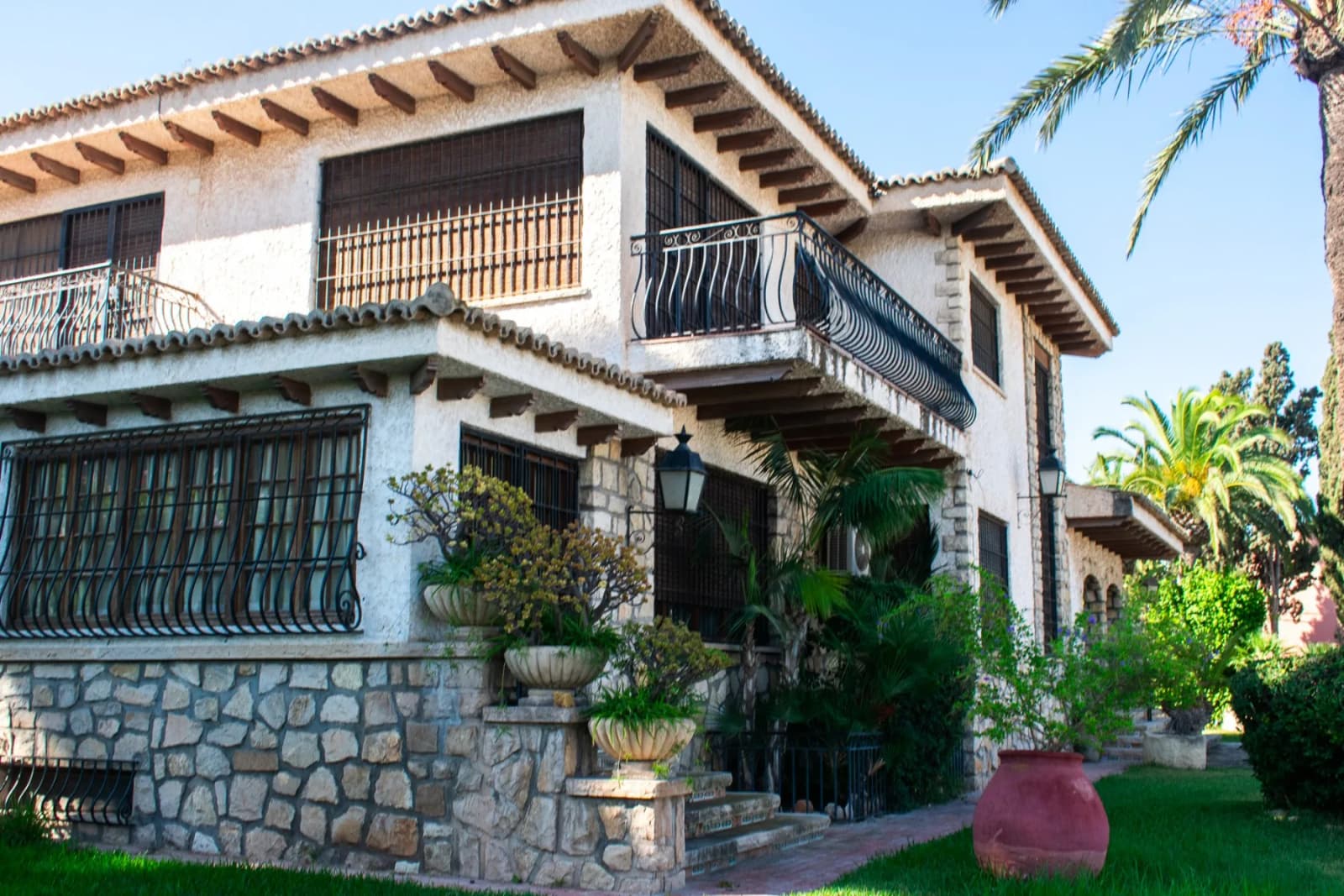 Independent Villa In Alicante - Image 5