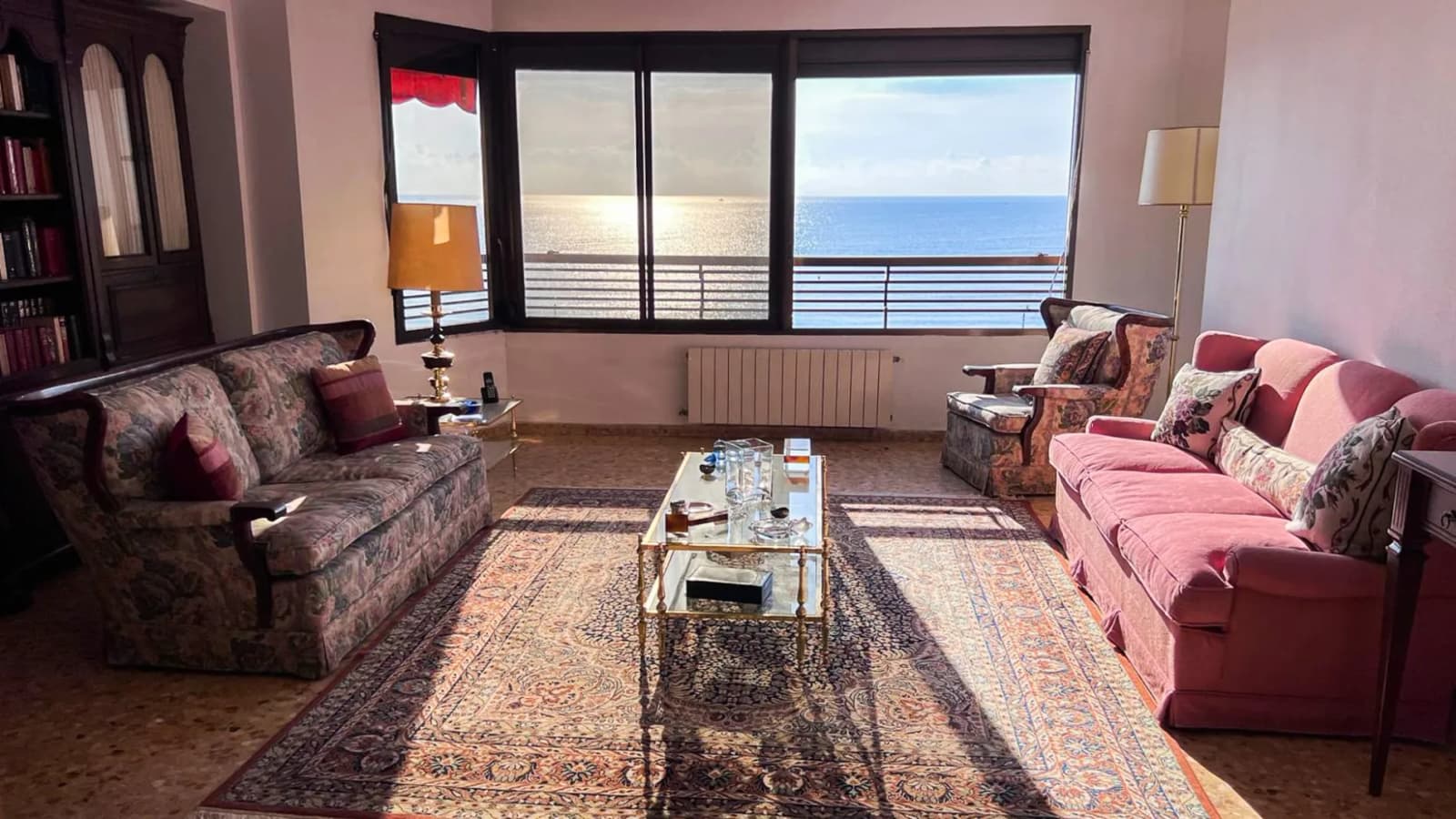 Apartment de 2 dormitorios en venta en Alicante - Image 2