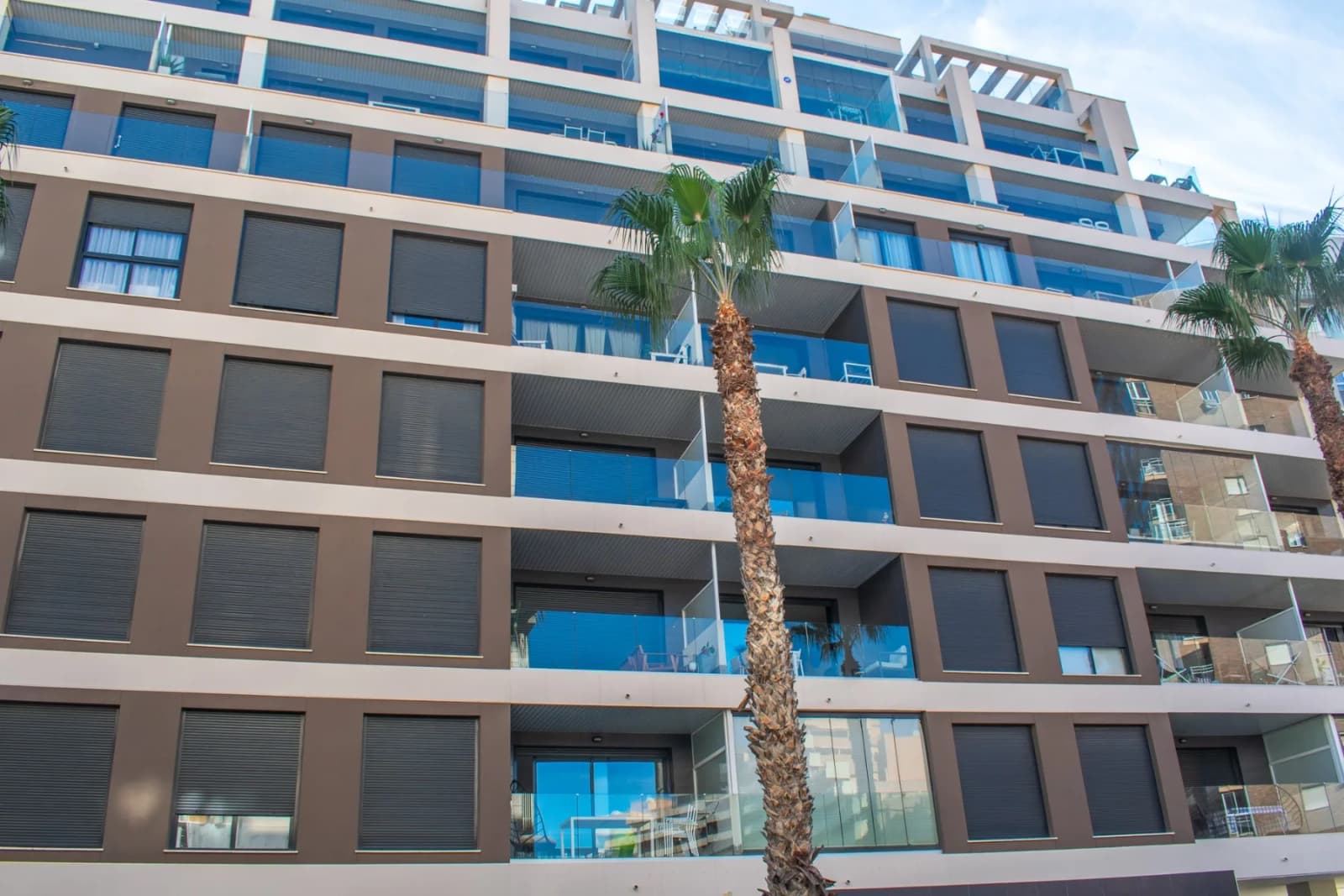 Apartment de 2 dormitorios en venta en Calpe, Alicante - Image 4