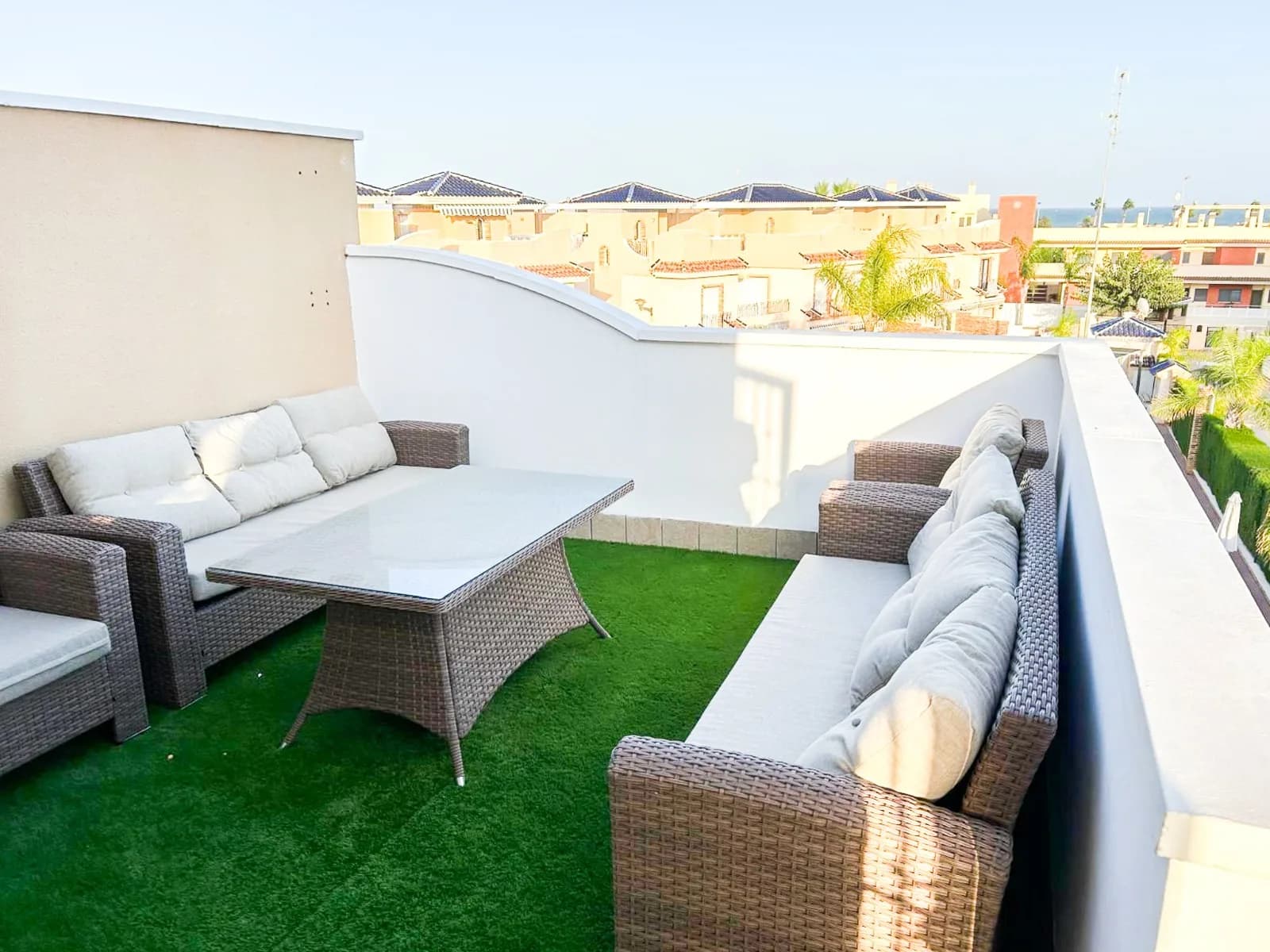 Townhouse de 3 dormitorios en venta en Pilar de la Horadada, Alicante - Image 3