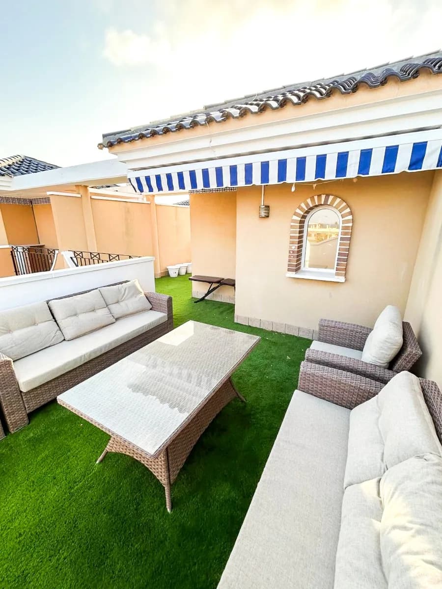 Townhouse de 3 dormitorios en venta en Pilar de la Horadada, Alicante - Image 5