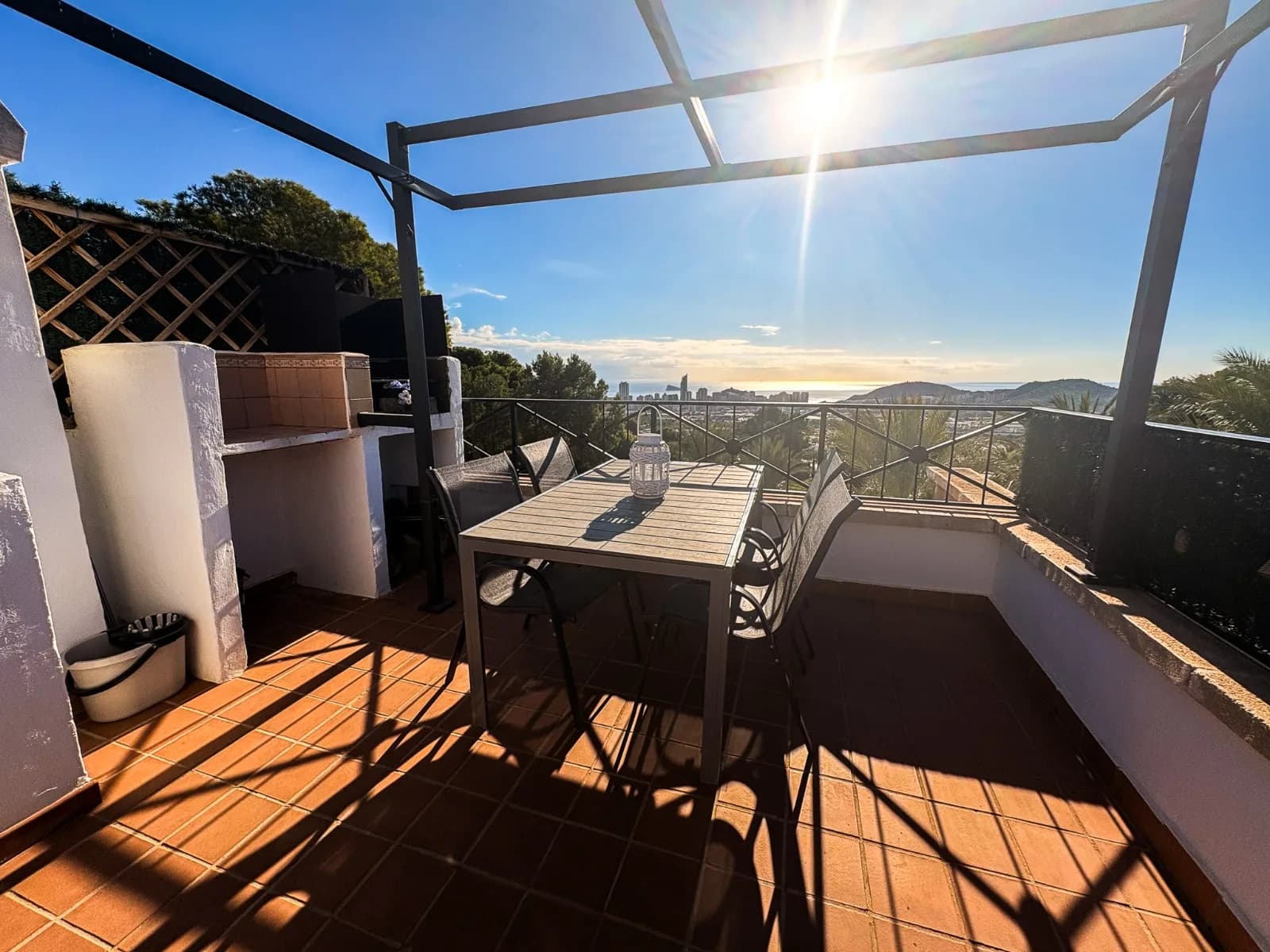 Townhouse de 2 dormitorios en venta en Finestrat, Alicante