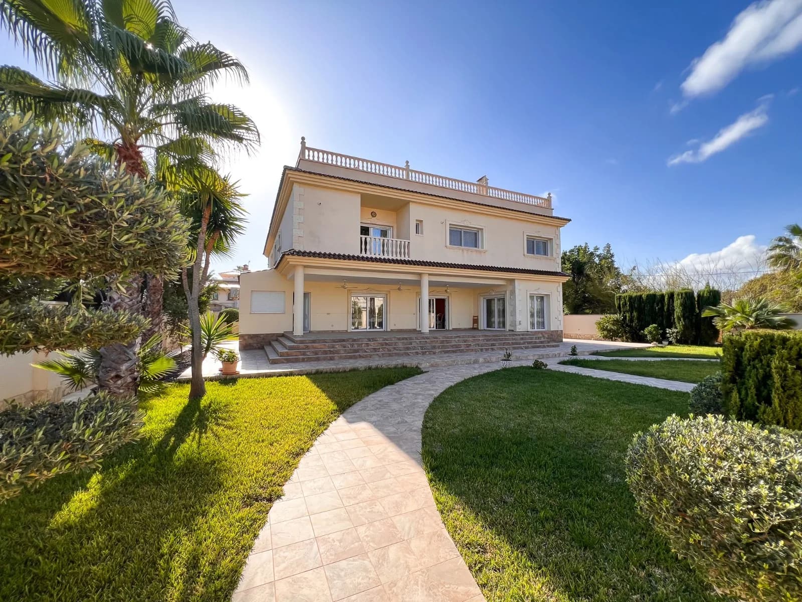 Independent Villa In Orihuela Costa - Image 2