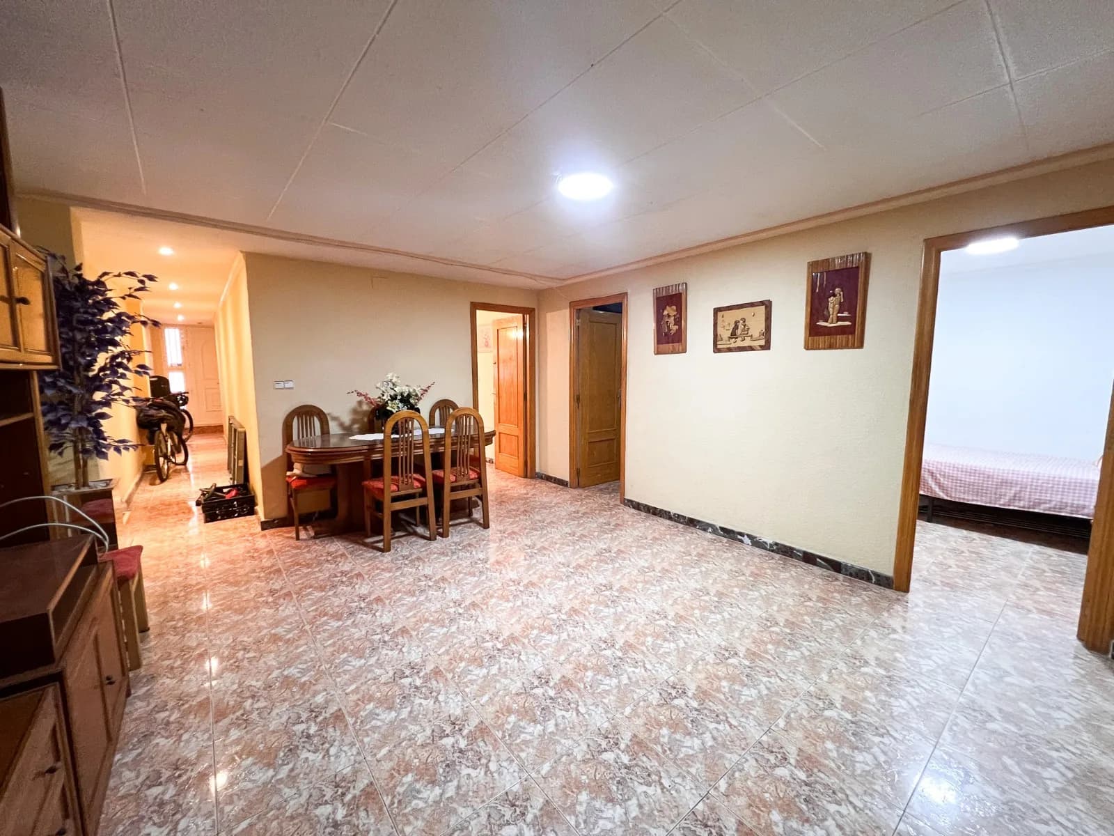 Apartment de 3 dormitorios en venta en Guardamar del Segura, Alicante - Image 8