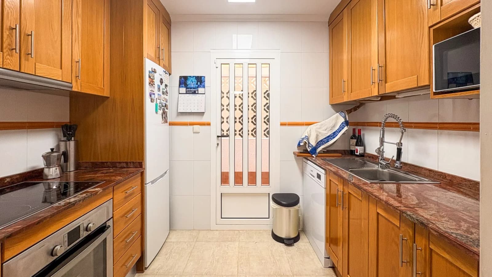 Semi Detached House In Arenales Del Sol - Image 7