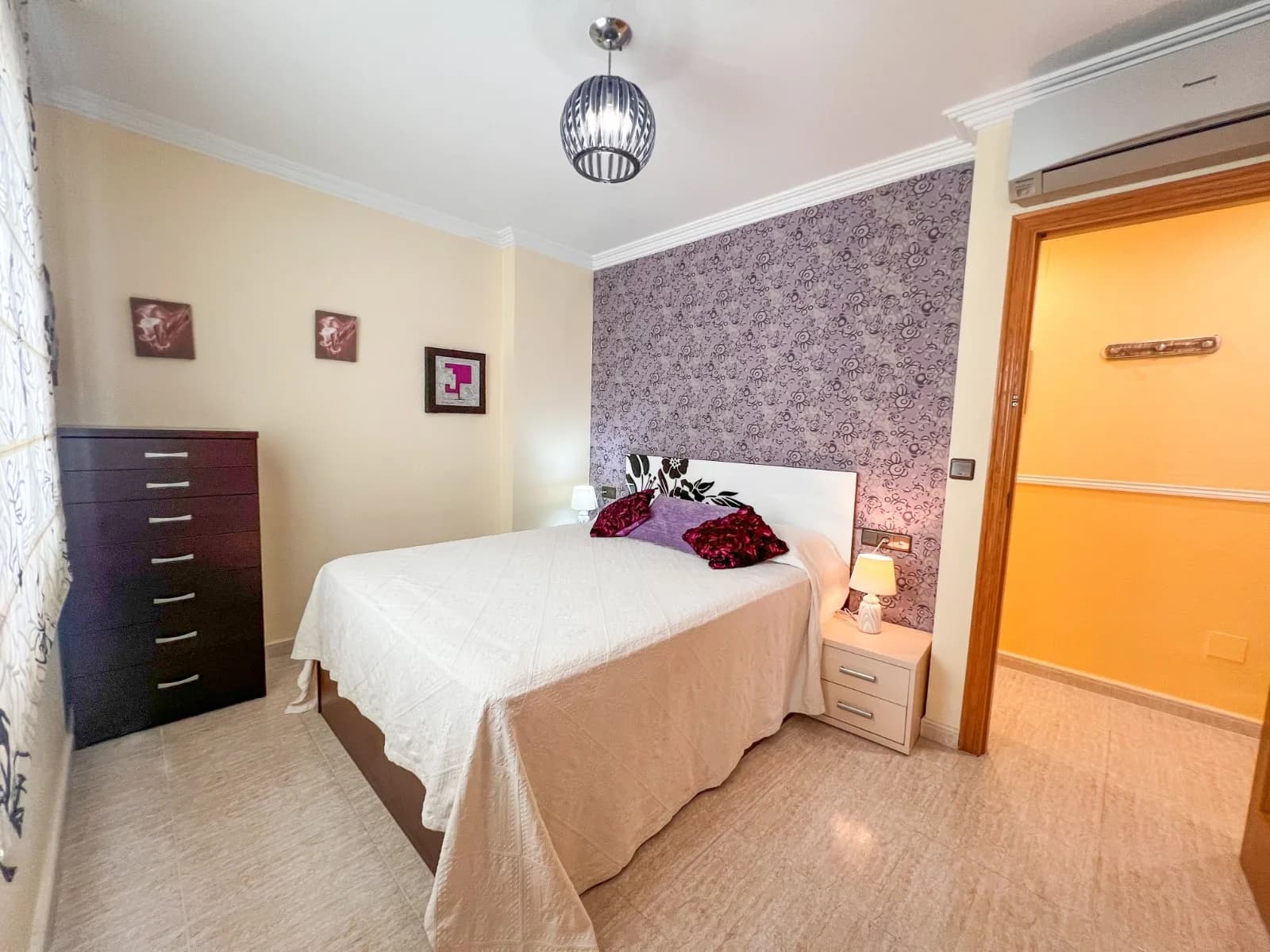 Apartment de 3 dormitorios en venta en Torrevieja, Alicante - Image 9