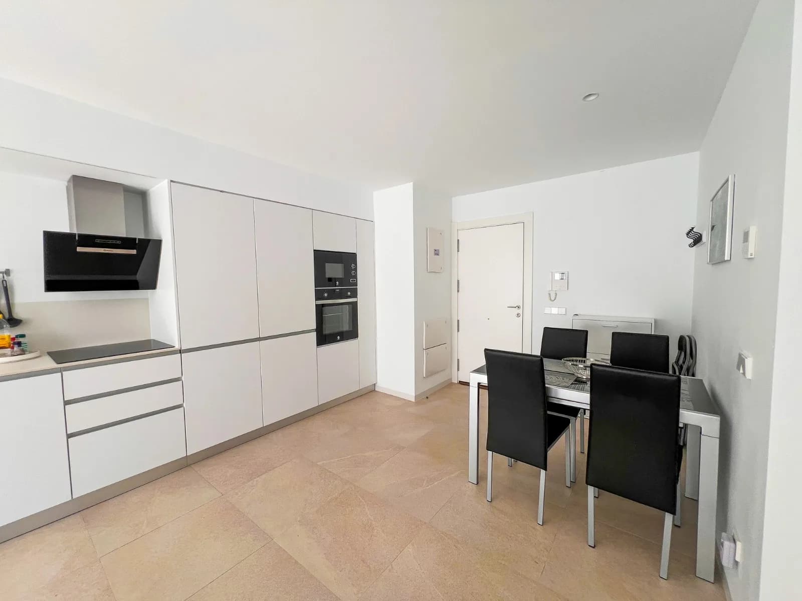 Apartment de 2 dormitorios en venta en Torrevieja, Alicante - Image 8