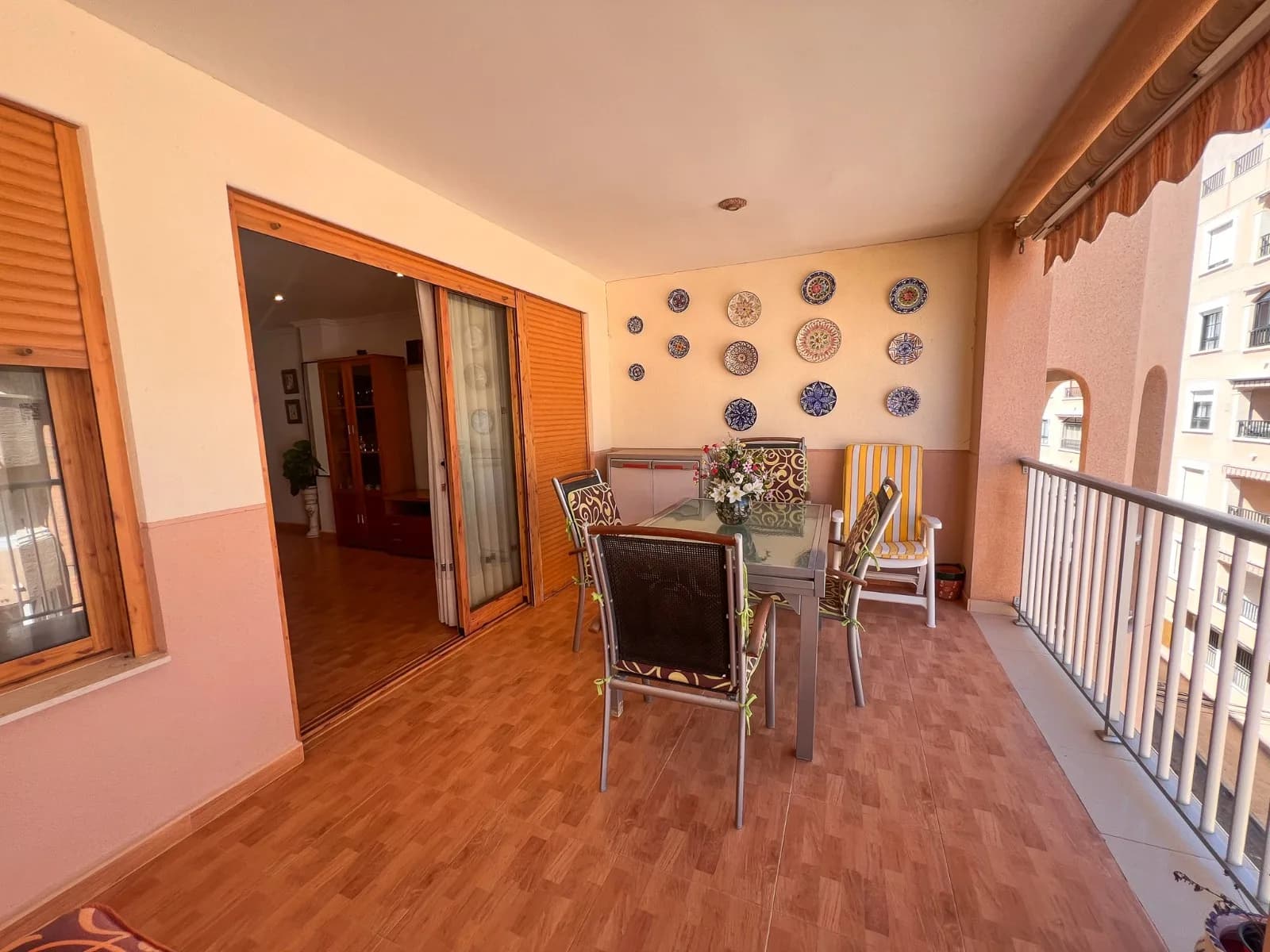 Apartment de 3 dormitorios en venta en Guardamar del Segura, Alicante - Image 6