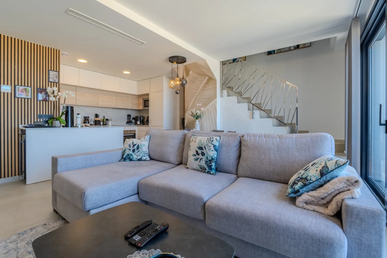 Villa de 3 dormitorios en venta en Guardamar del Segura, Alicante - Image 9