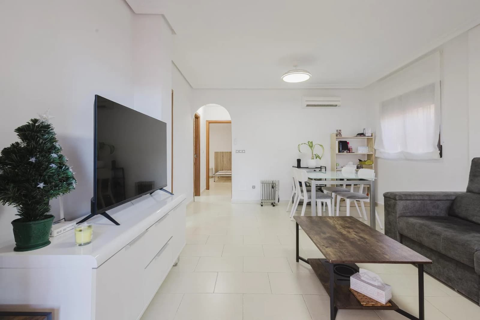 Chalet In Torrevieja - Image 5