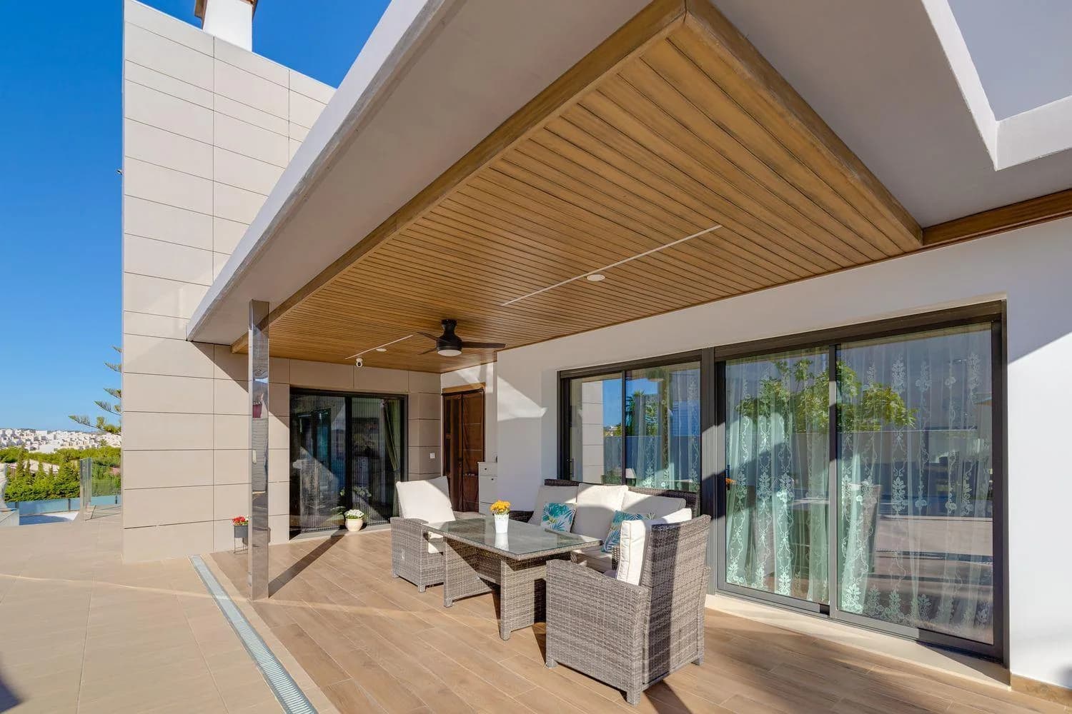 Villa In Torrevieja - Image 4