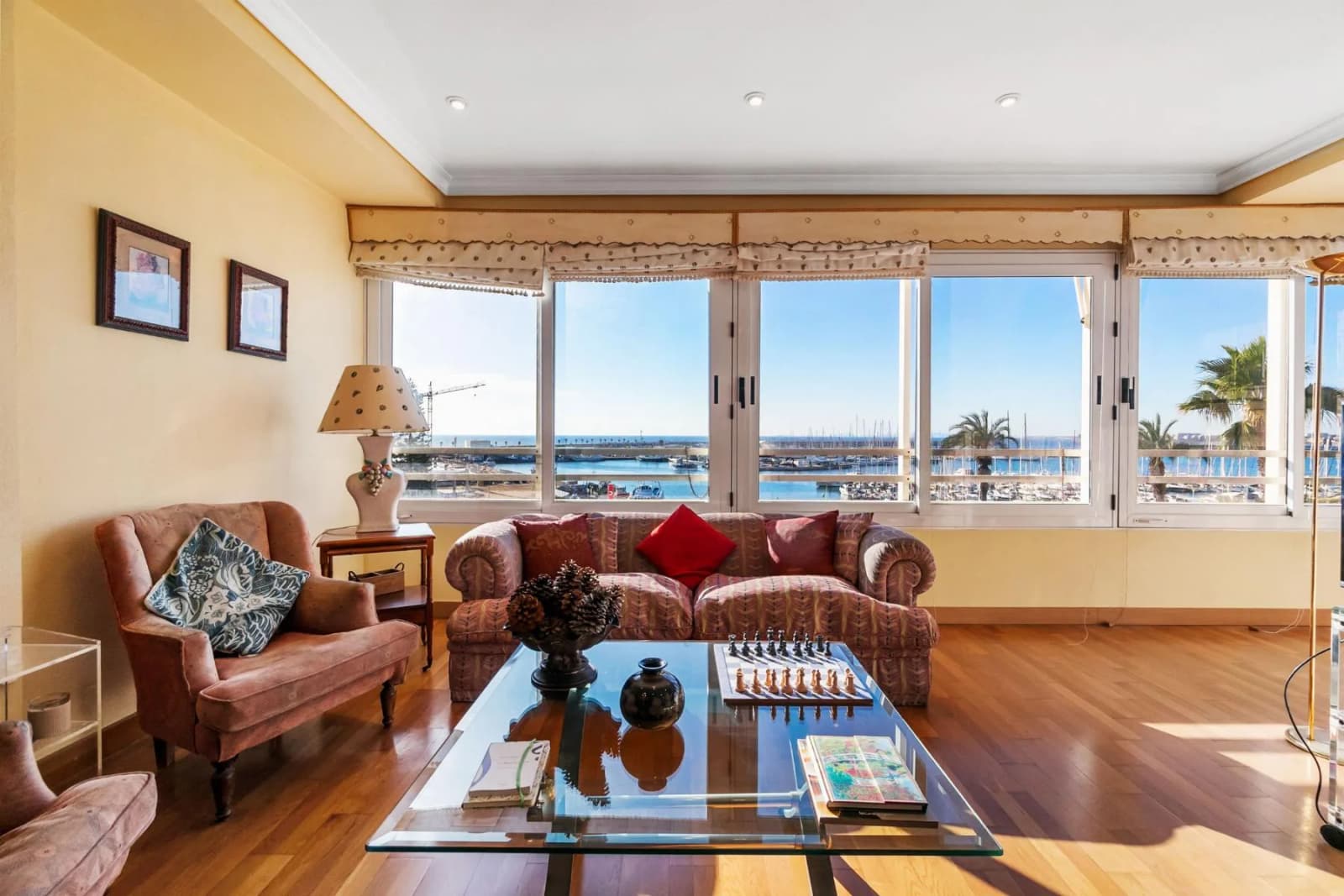 Apartamento In Torrevieja - Image 2