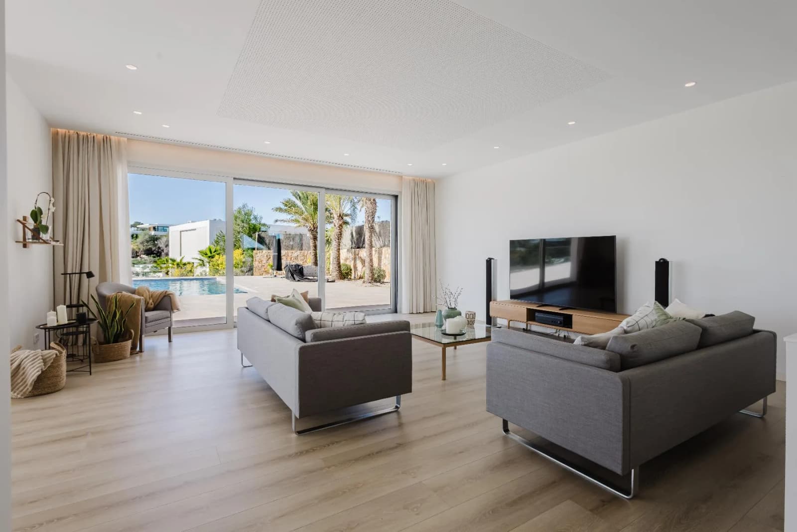 Villa In Orihuela Costa - Image 8