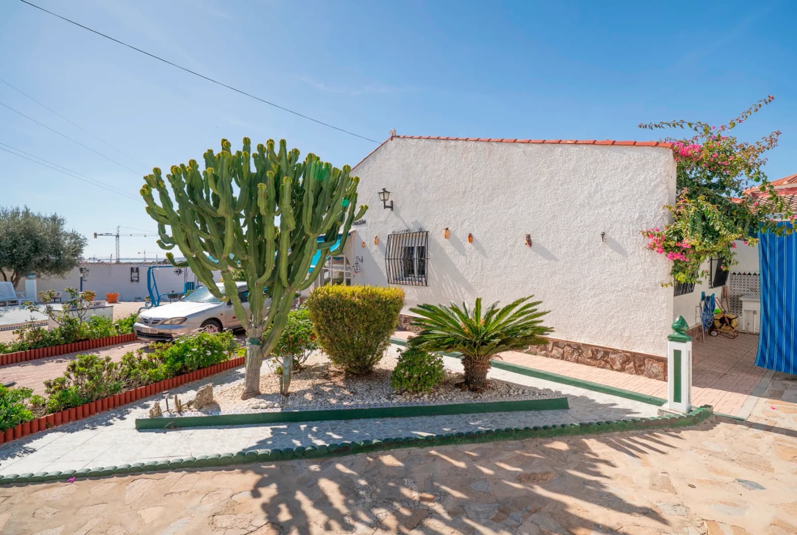 Villa de 4 dormitorios en venta en Ciudad Quesada - Rojales, Alicante - Image 6