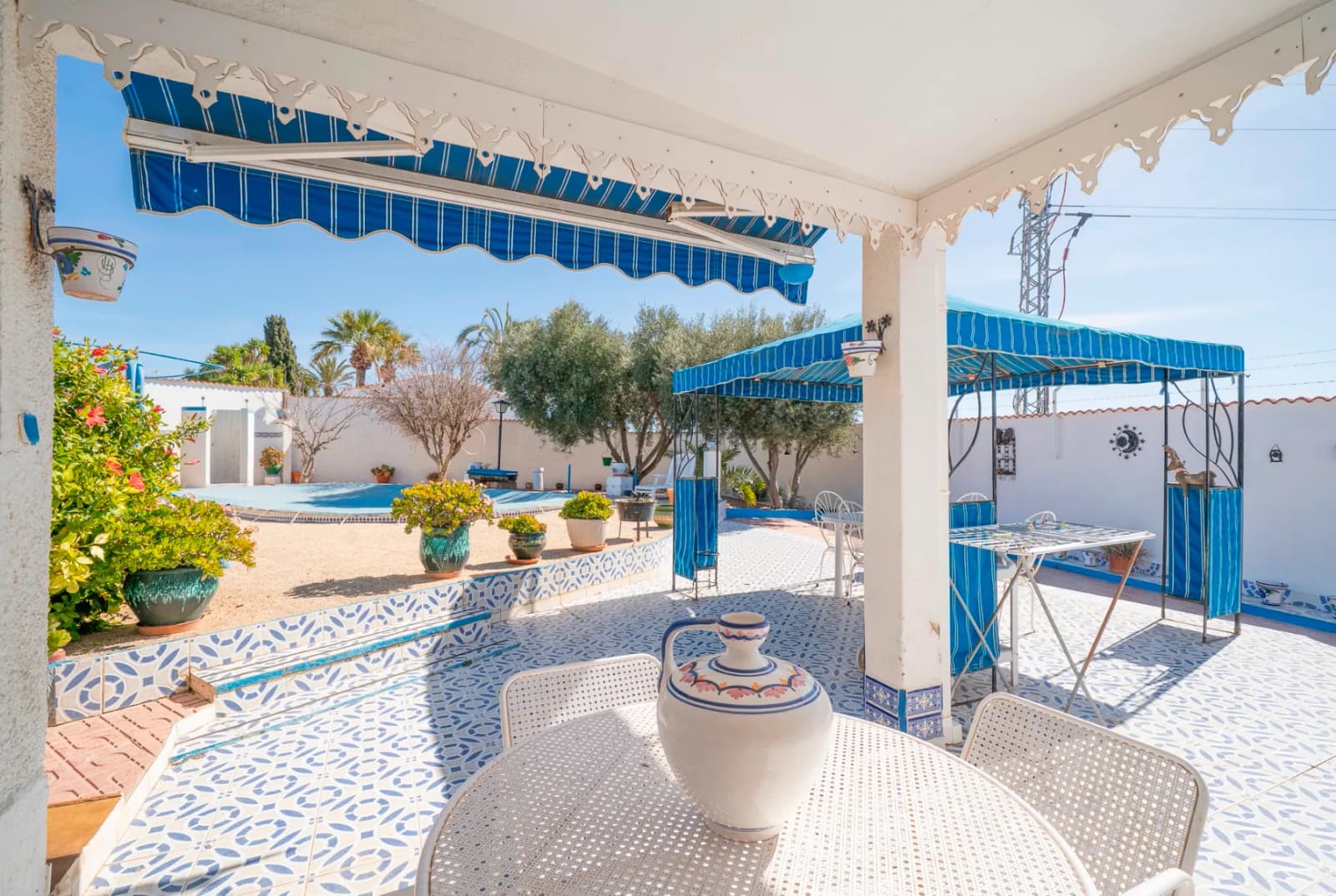Villa de 4 dormitorios en venta en Ciudad Quesada - Rojales, Alicante - Image 9