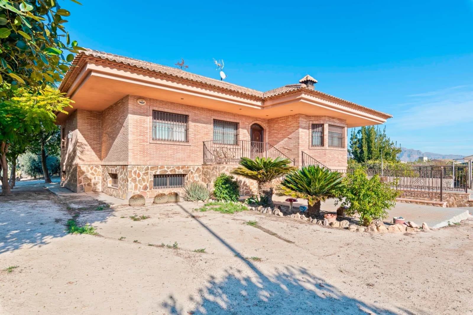 Country Estate In Beniel - Image 2
