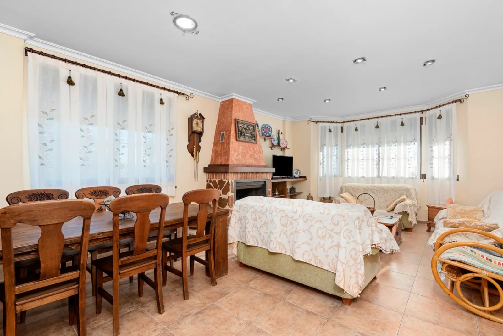 Country Estate In Beniel - Image 9