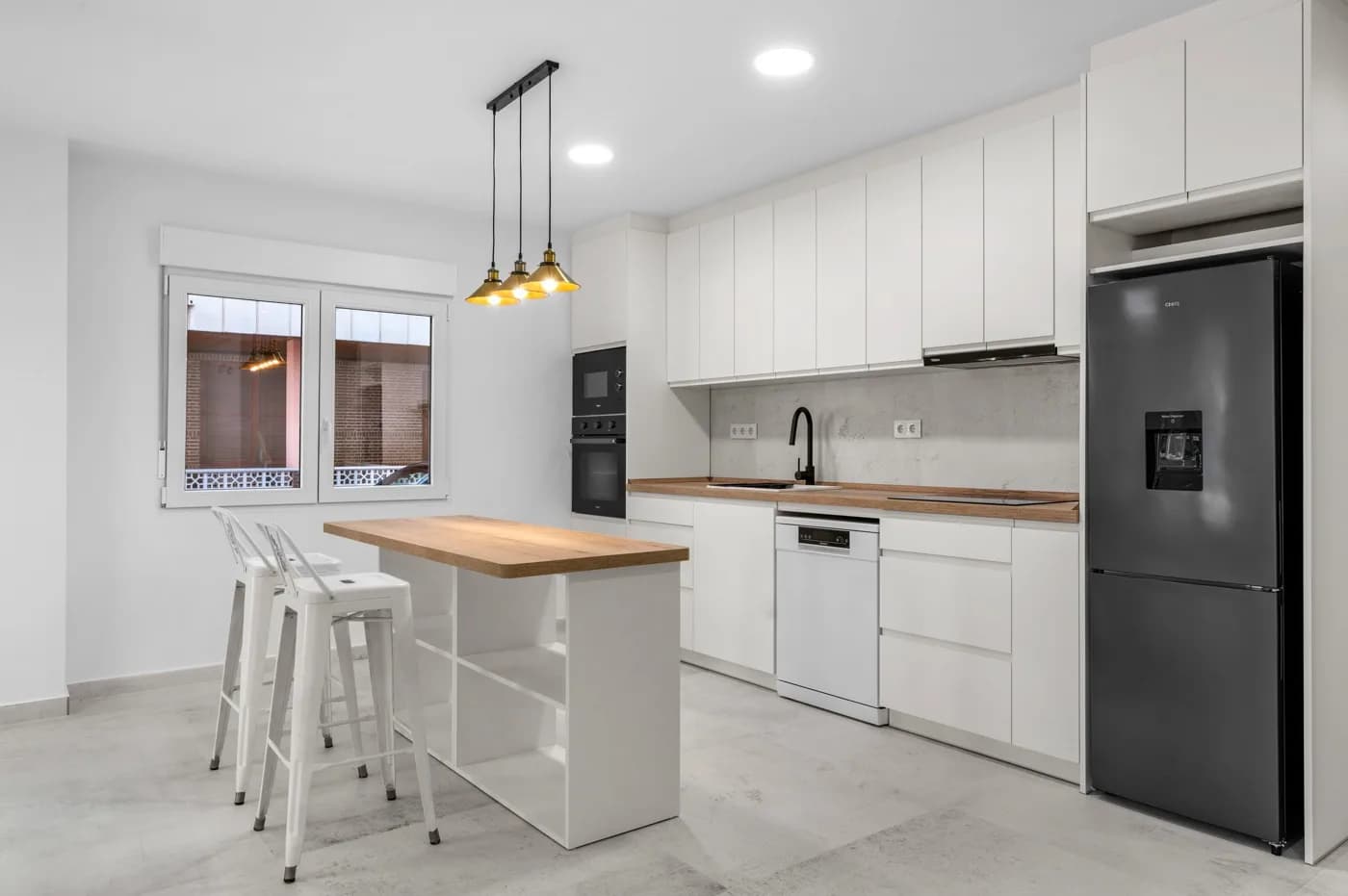 Apartment de 3 dormitorios en venta en Torrevieja, Alicante - Image 6