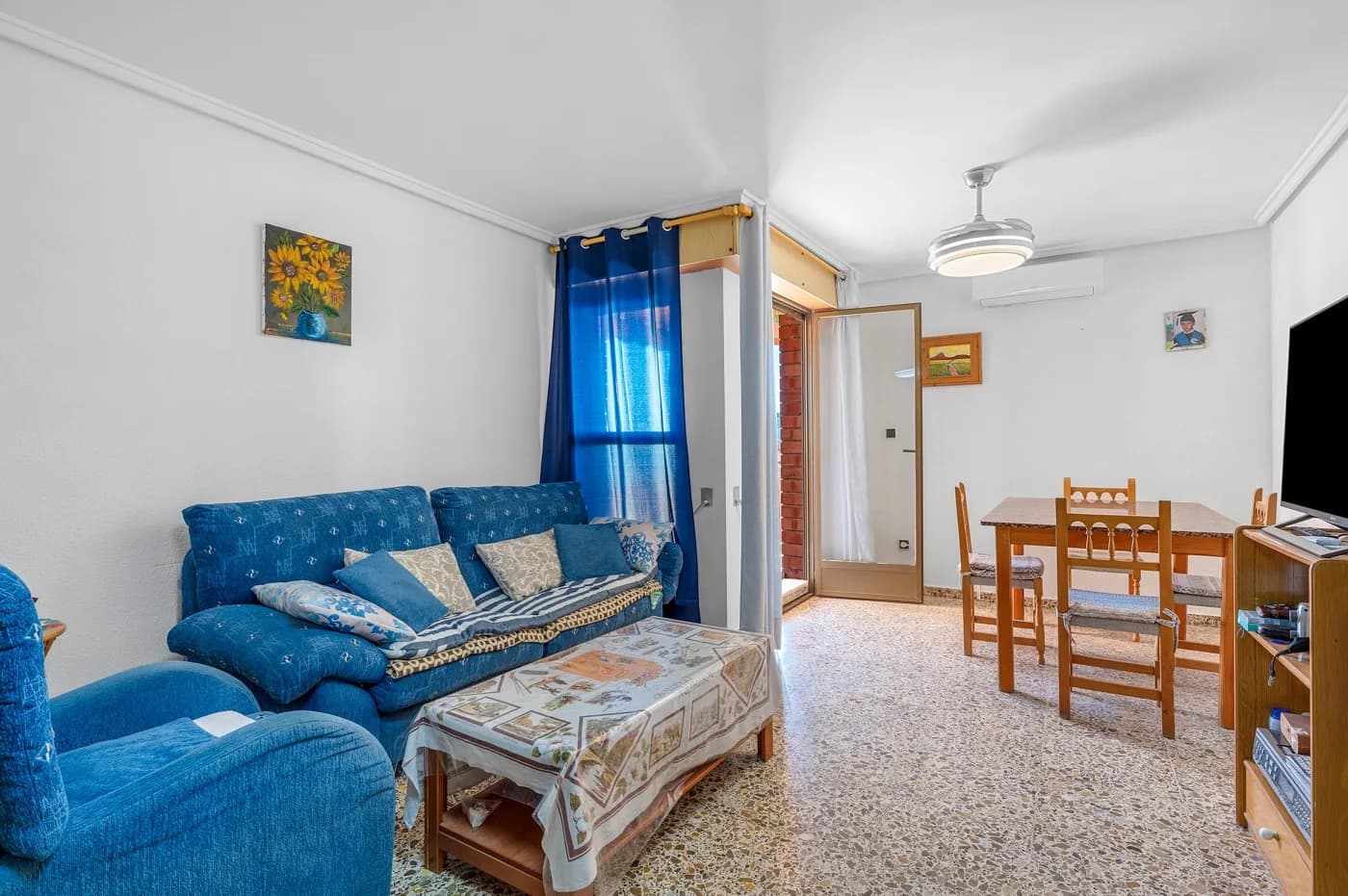Apartment de 3 dormitorios en venta en Arenales Del Sol, Alicante - Image 4
