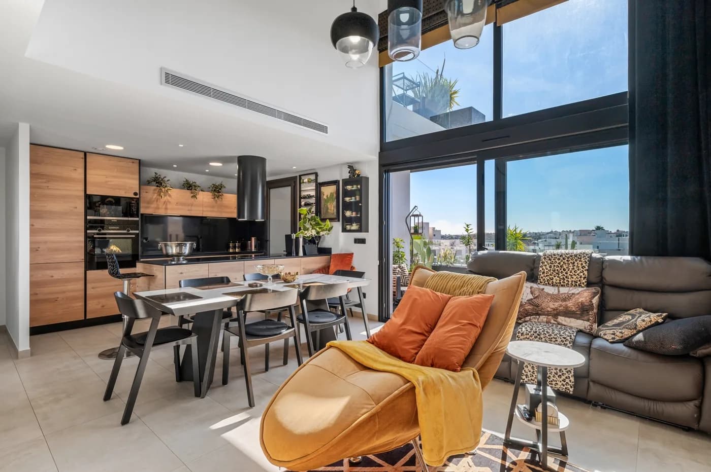 Villa de 3 dormitorios en venta en Villamartín, Alicante - Image 9