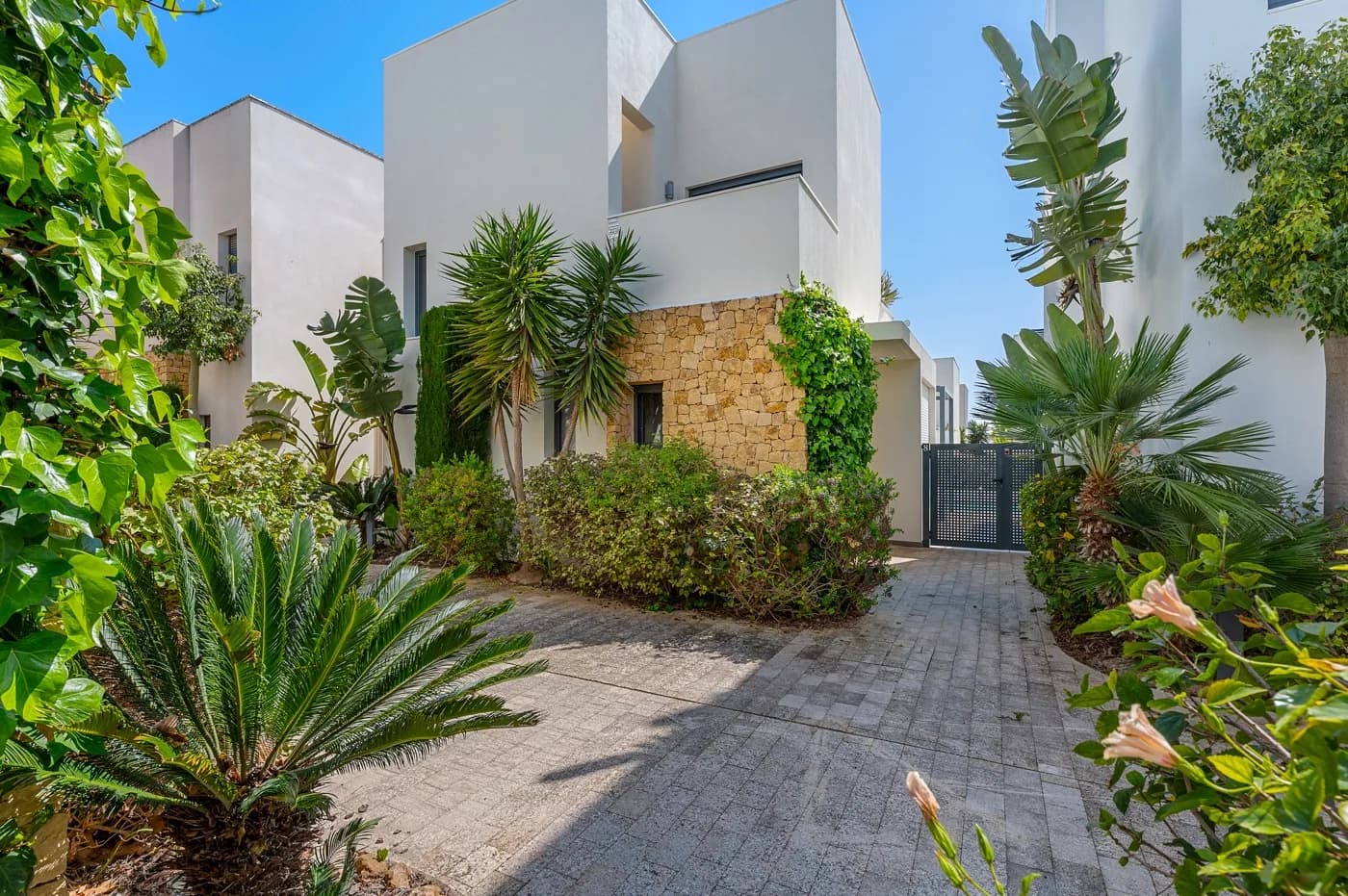 Villa de 2 dormitorios en venta en Ciudad Quesada - Rojales, Alicante - Image 2