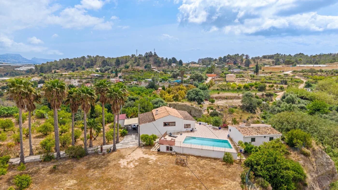 Country Estate In La Nucia - Image 3
