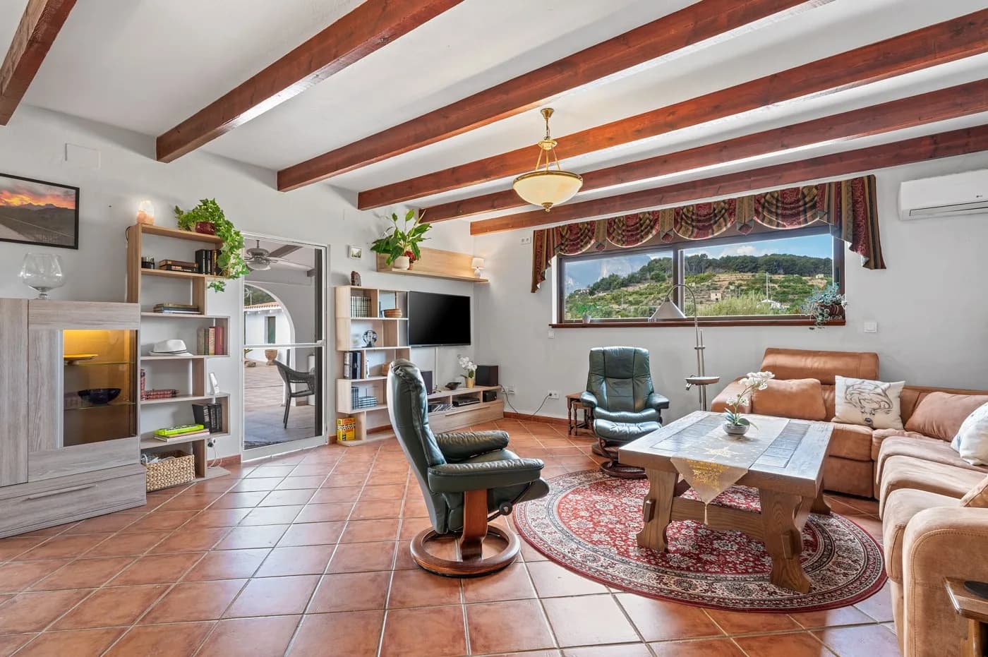Country Estate In La Nucia - Image 9