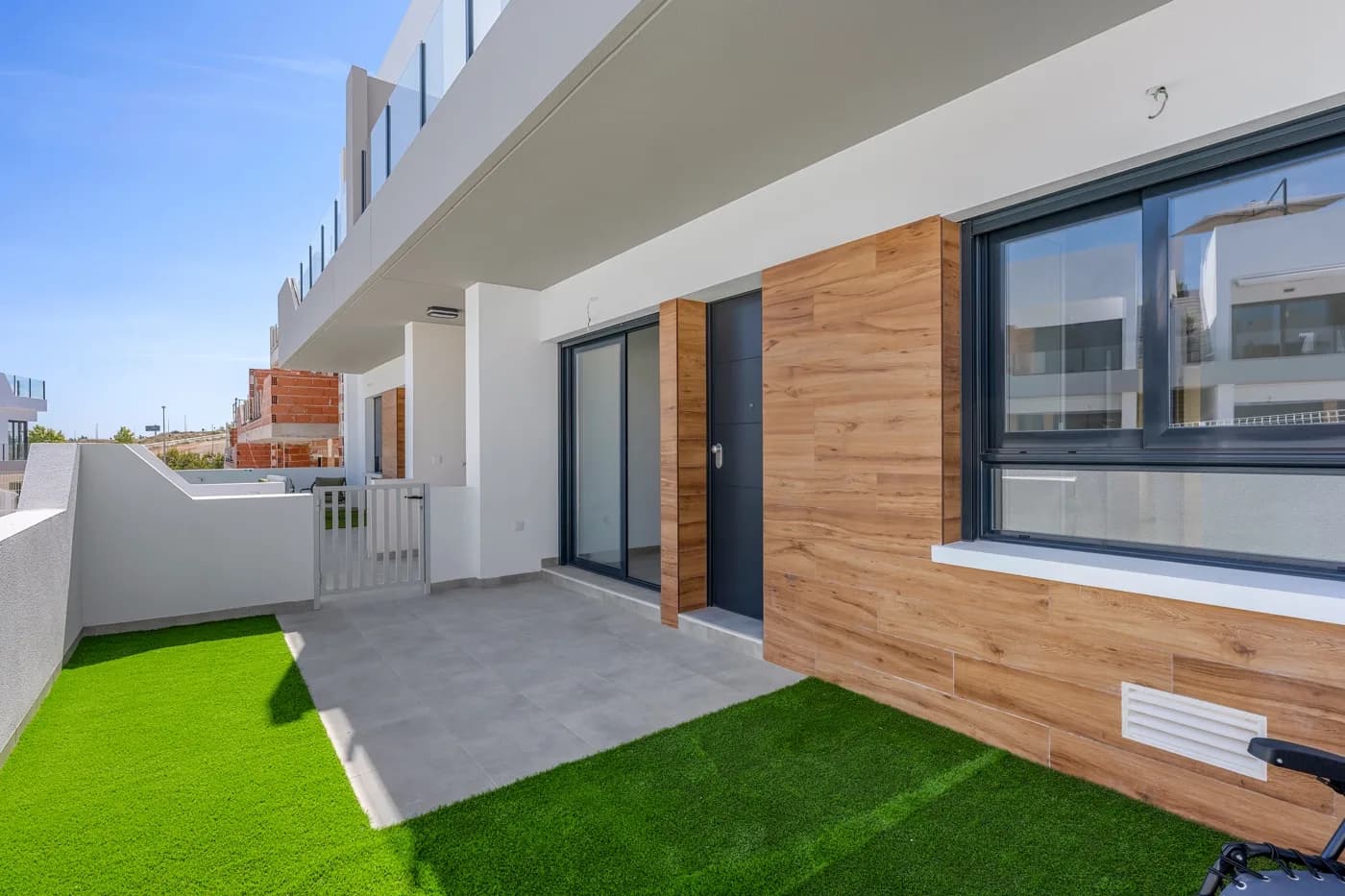 Apartment de 2 dormitorios en venta en San Miguel, Alicante - Image 2