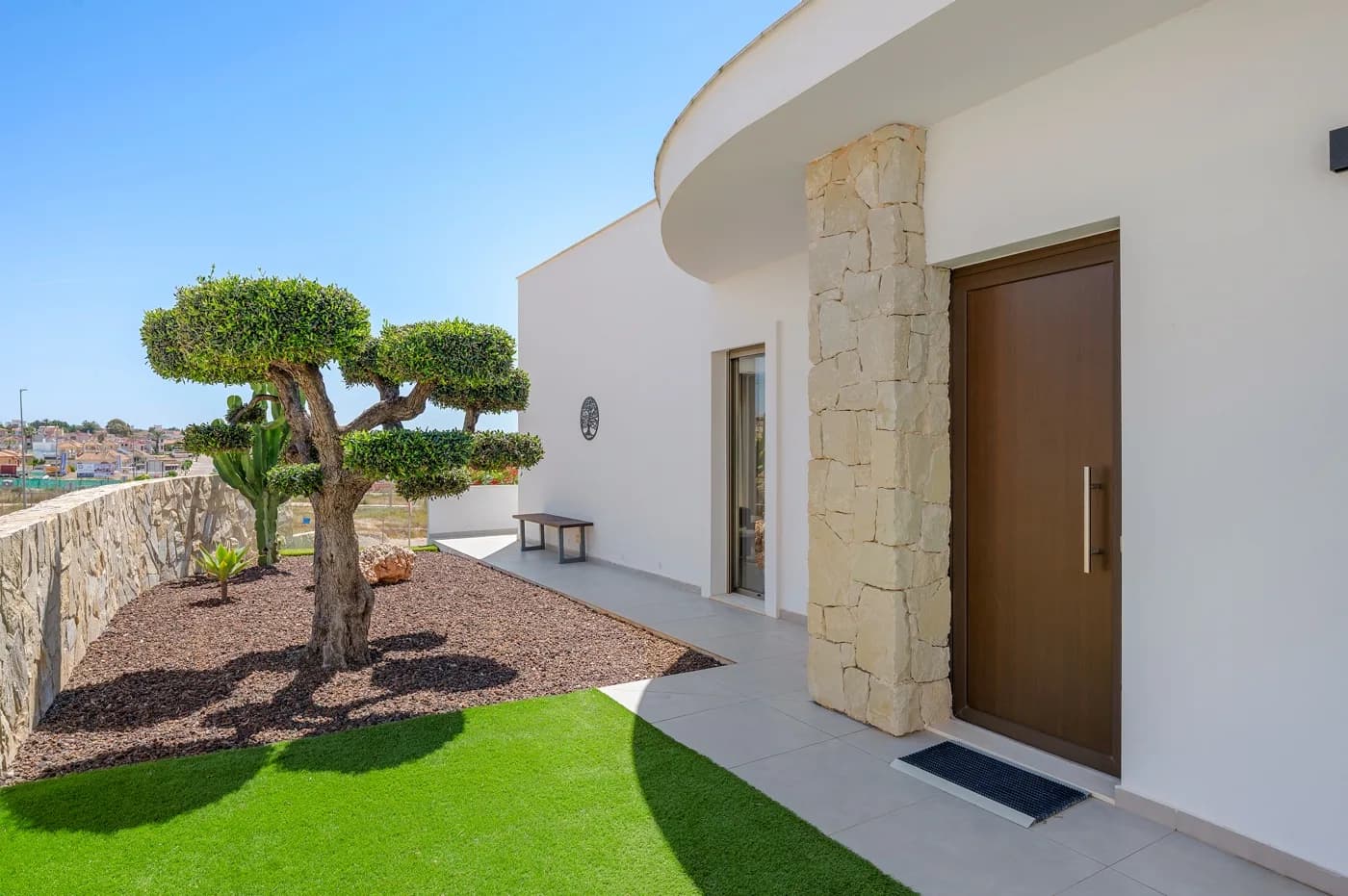Villa de 3 dormitorios en venta en La Marina, Alicante - Image 2
