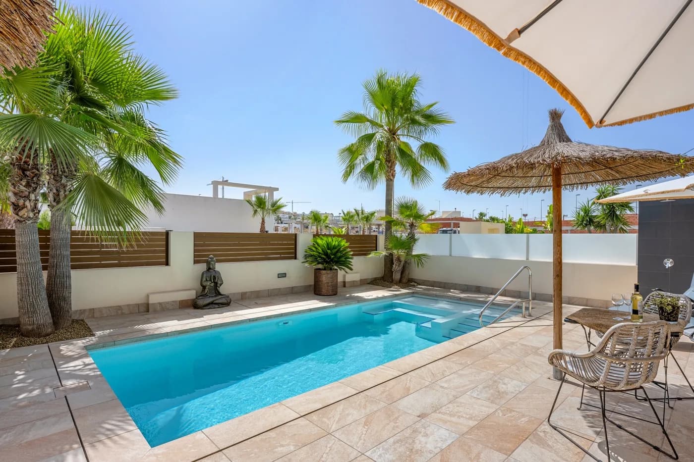 Villa de 3 dormitorios en venta en Benijófar, Alicante - Image 3