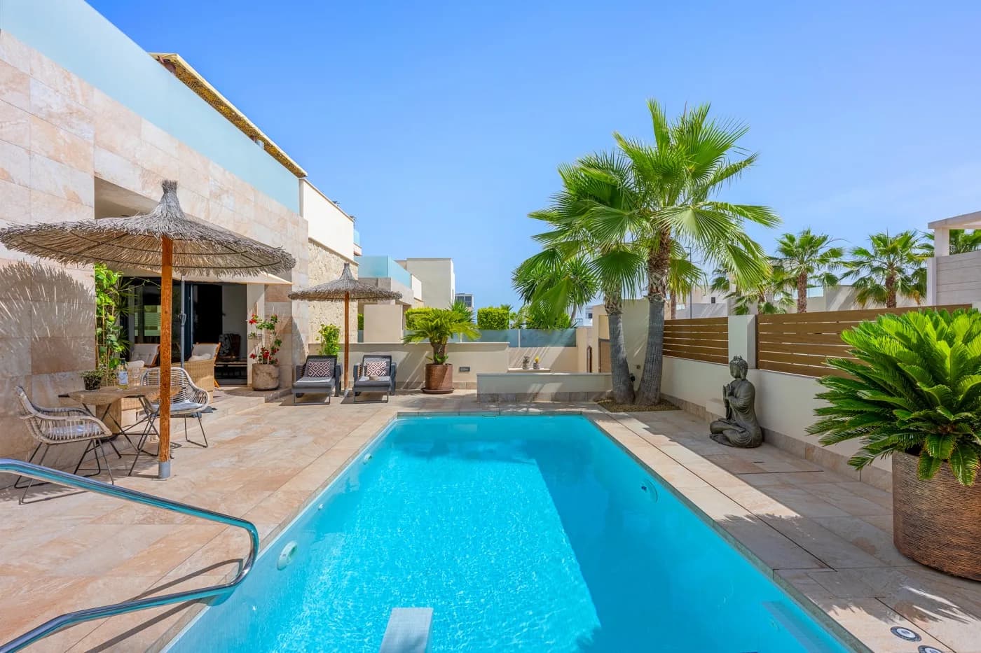 Villa de 3 dormitorios en venta en Benijófar, Alicante - Image 7