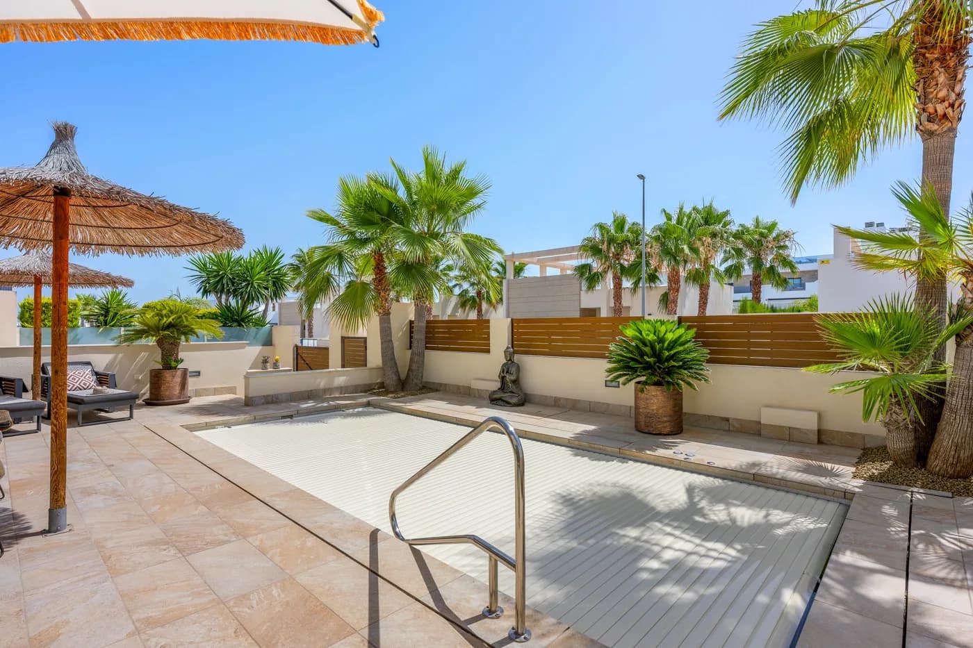 Villa de 3 dormitorios en venta en Benijófar, Alicante - Image 9