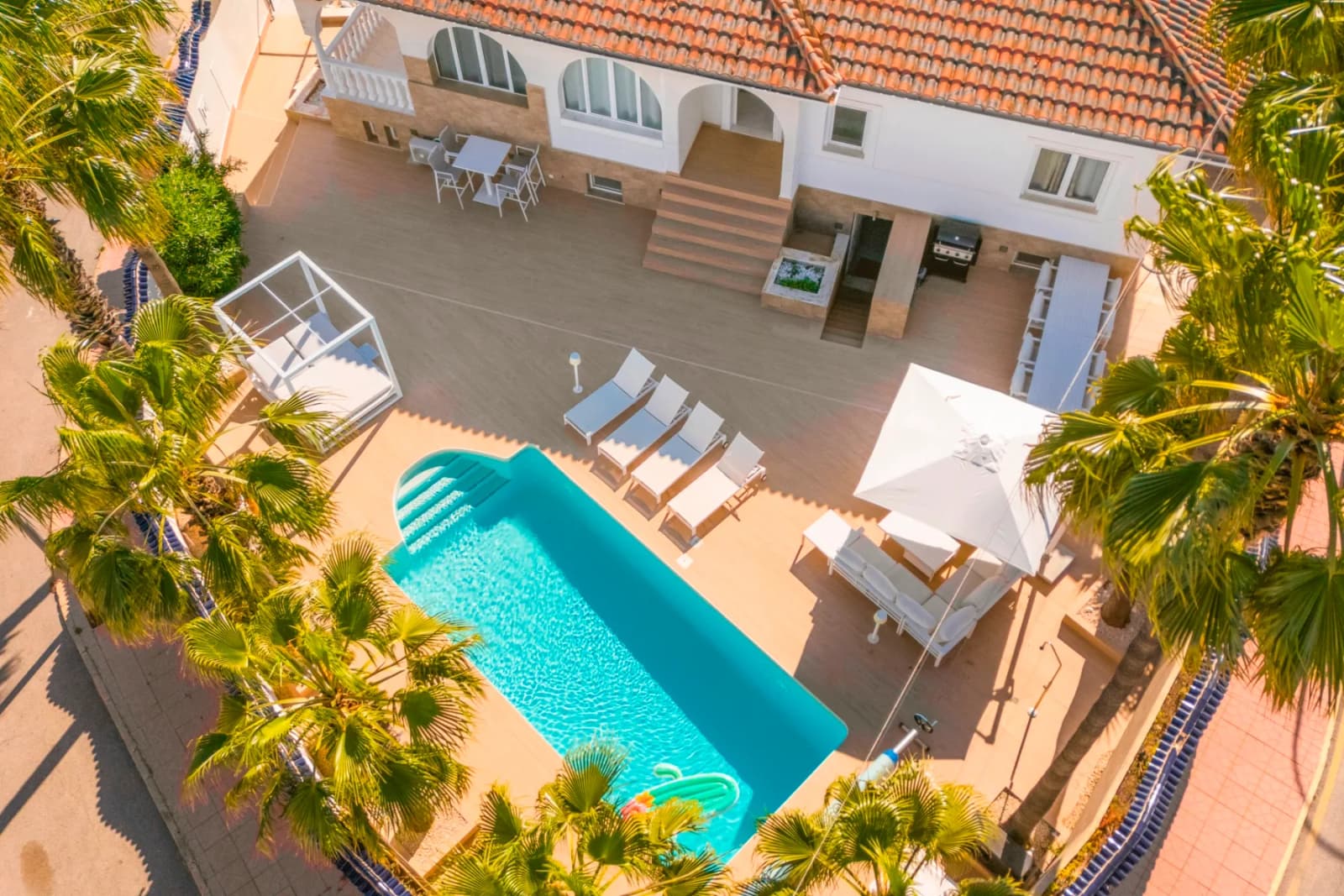 Villa de 5 dormitorios en venta en Ciudad Quesada - Rojales, Alicante - Image 2